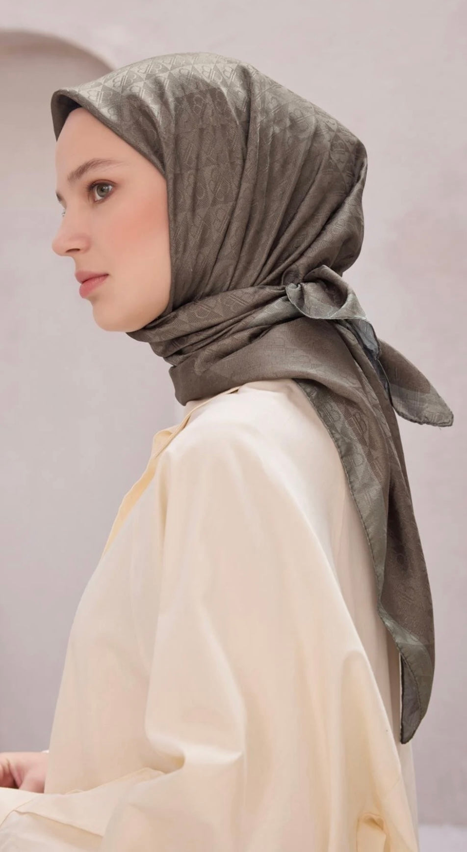 Monogram Eşarp Ceviz