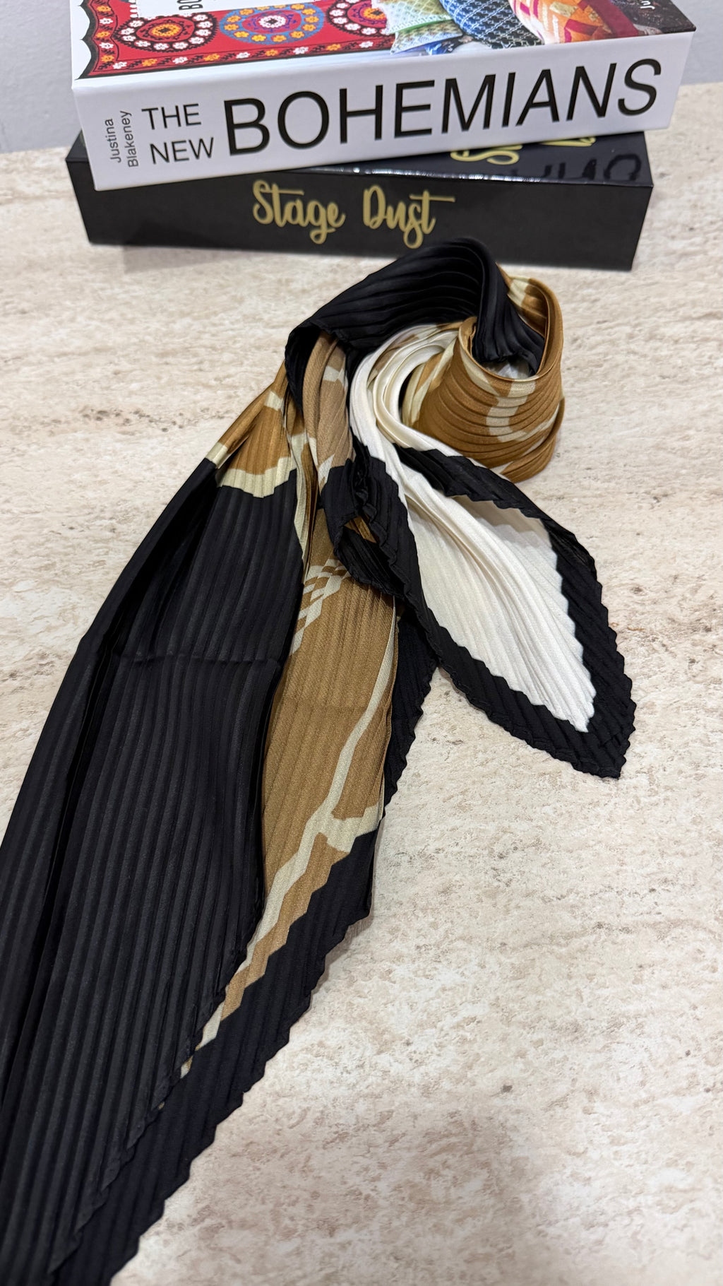 Petunya Desen Fular Gold