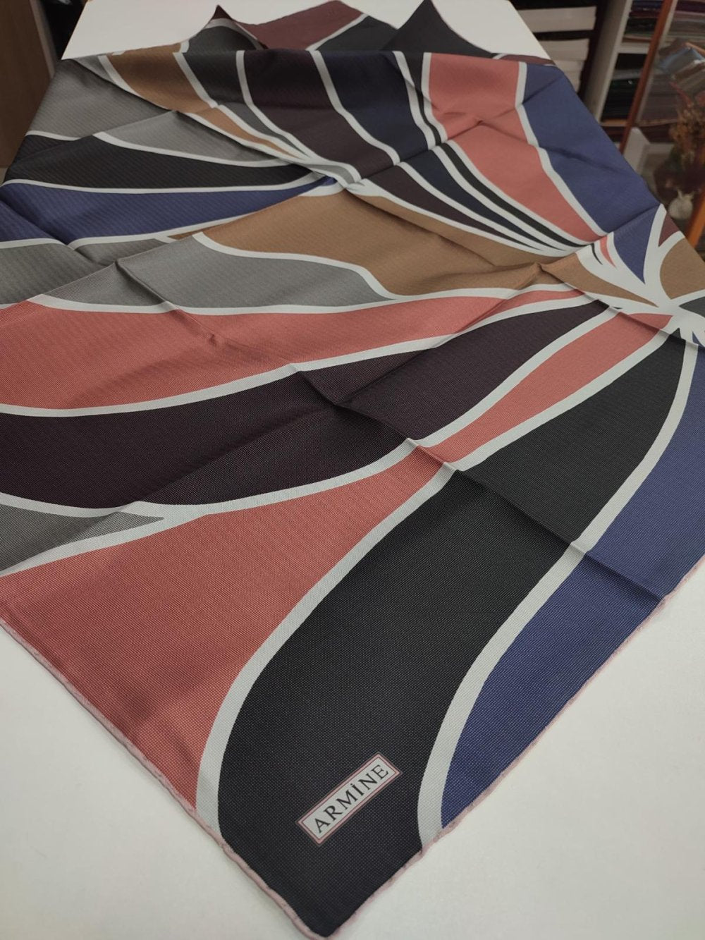 Armine 2024 Kış Sezonu Twill İpek Eşarp