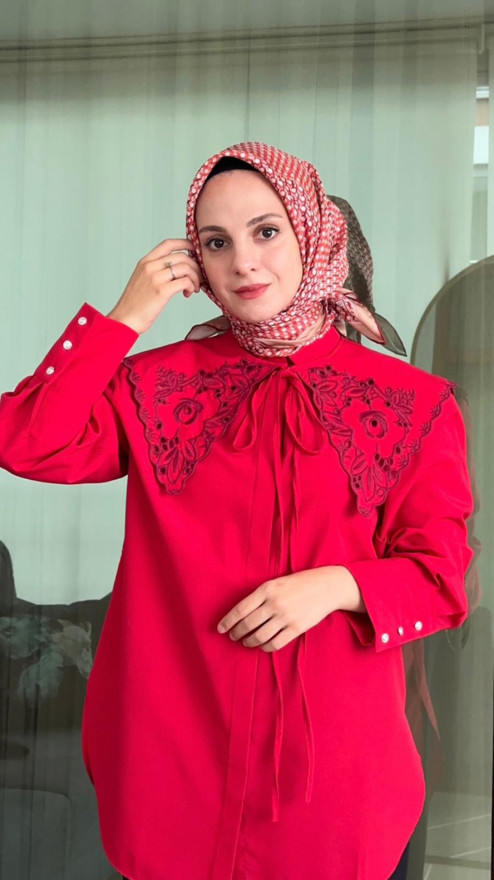 Armine 2025 Yaz sezonu Sura Karışık Desen kırmızı