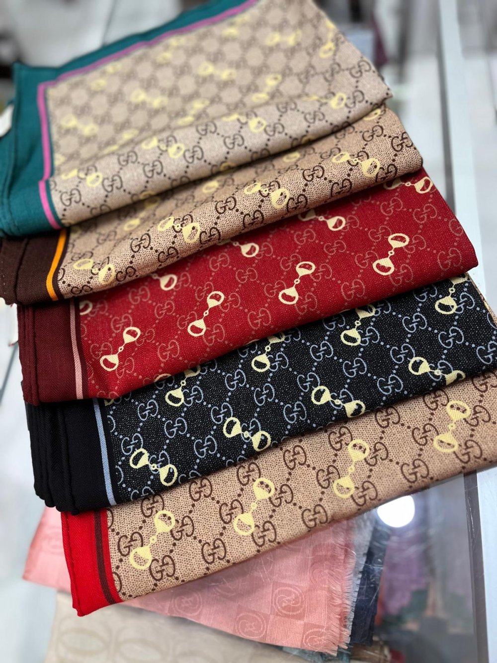 İthal Özel Butik Seri Yün İpek Şal