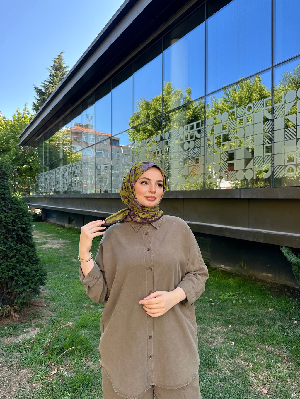 Liza Eşarp Fıstık-Kahve