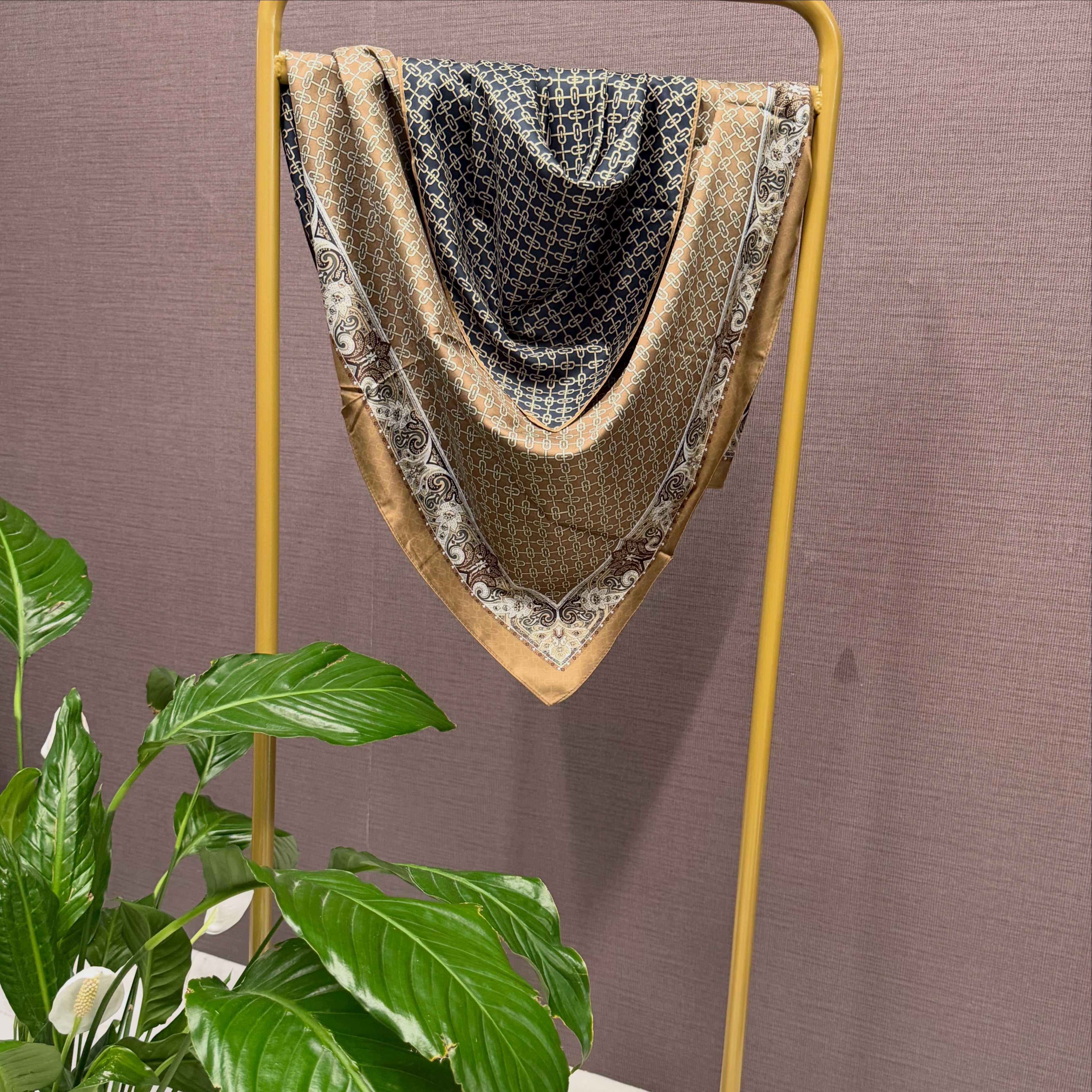 İthal Çift Taraflı Twill Eşarp Ceviz-Laci
