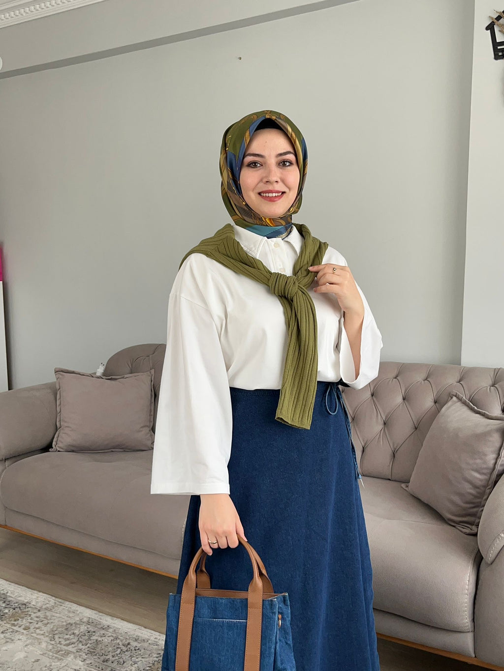 Seyydayla Seçimi Nostalji Twill İpek Eşarp Benetton