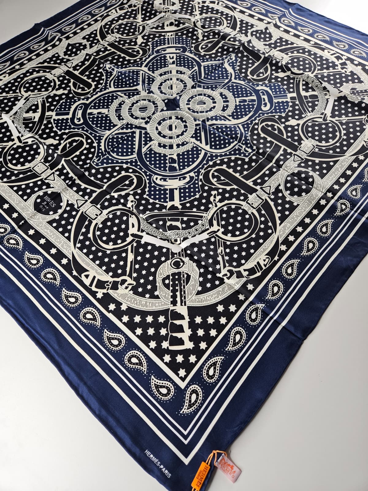İthal Twill İpek Eşarp Lacivert