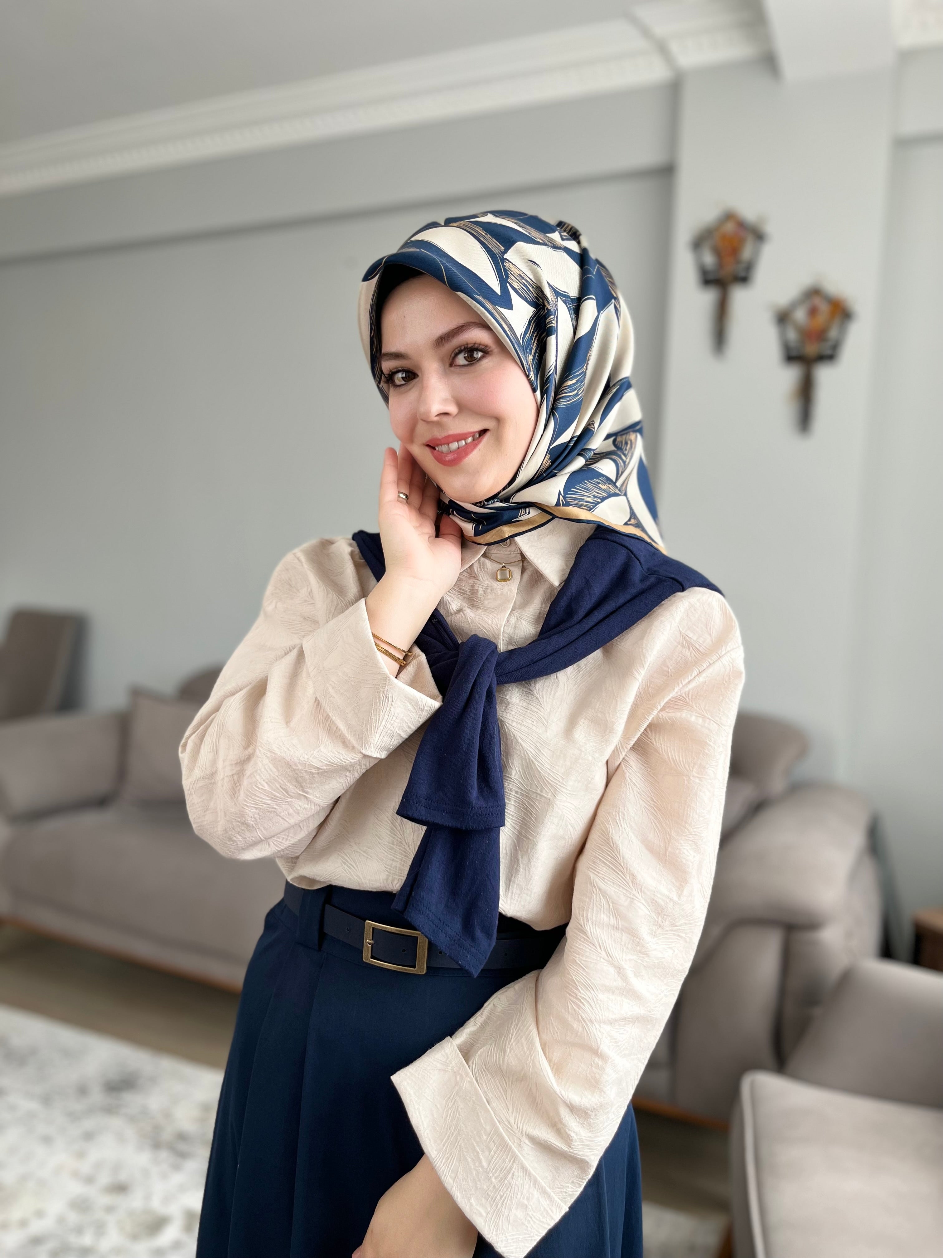 Seyydayla Seçimi  Nostalji Twill İpek Eşarp Lacivert