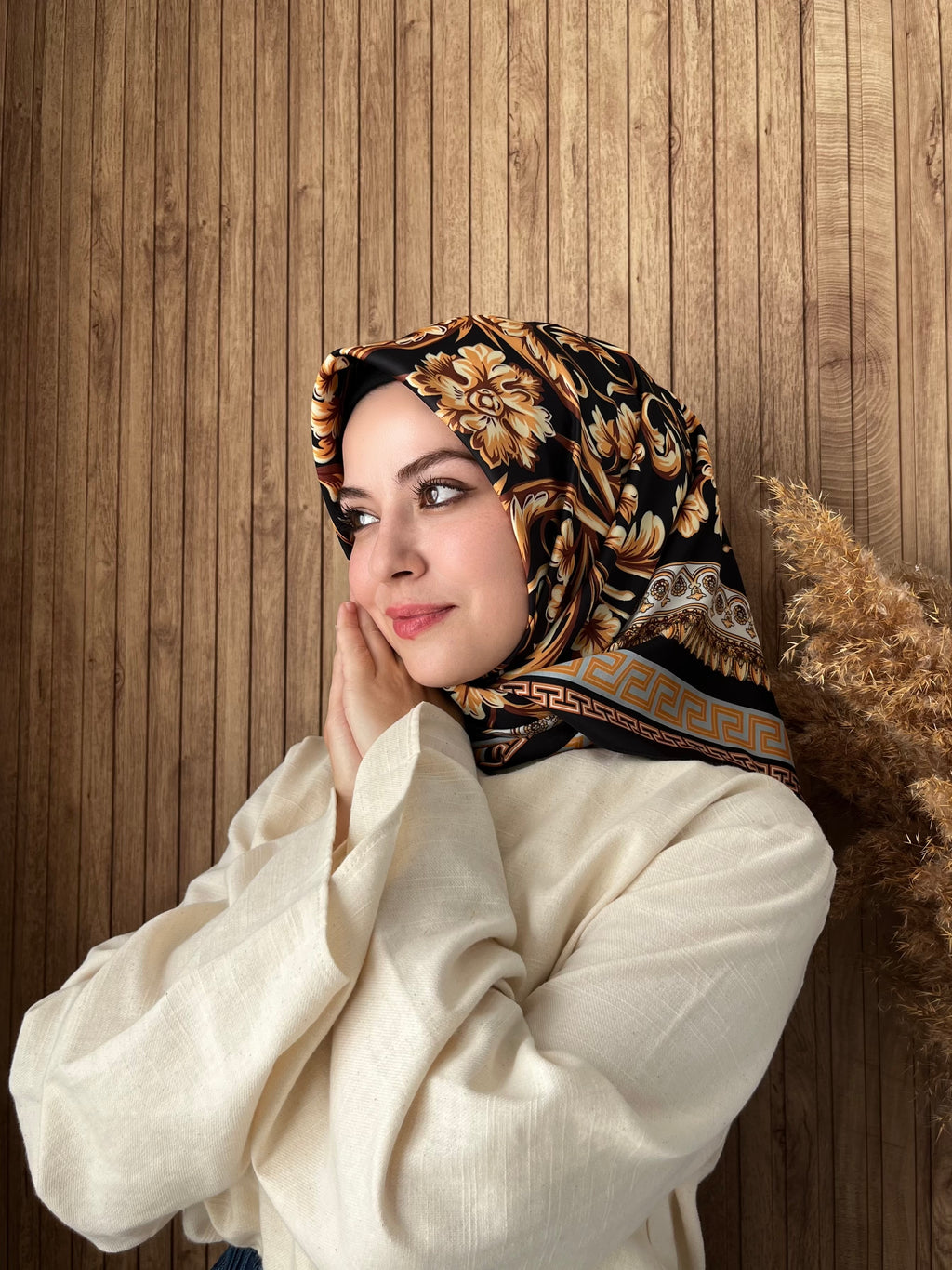 İthal Çift Taraflı Twill Eşarp Barok