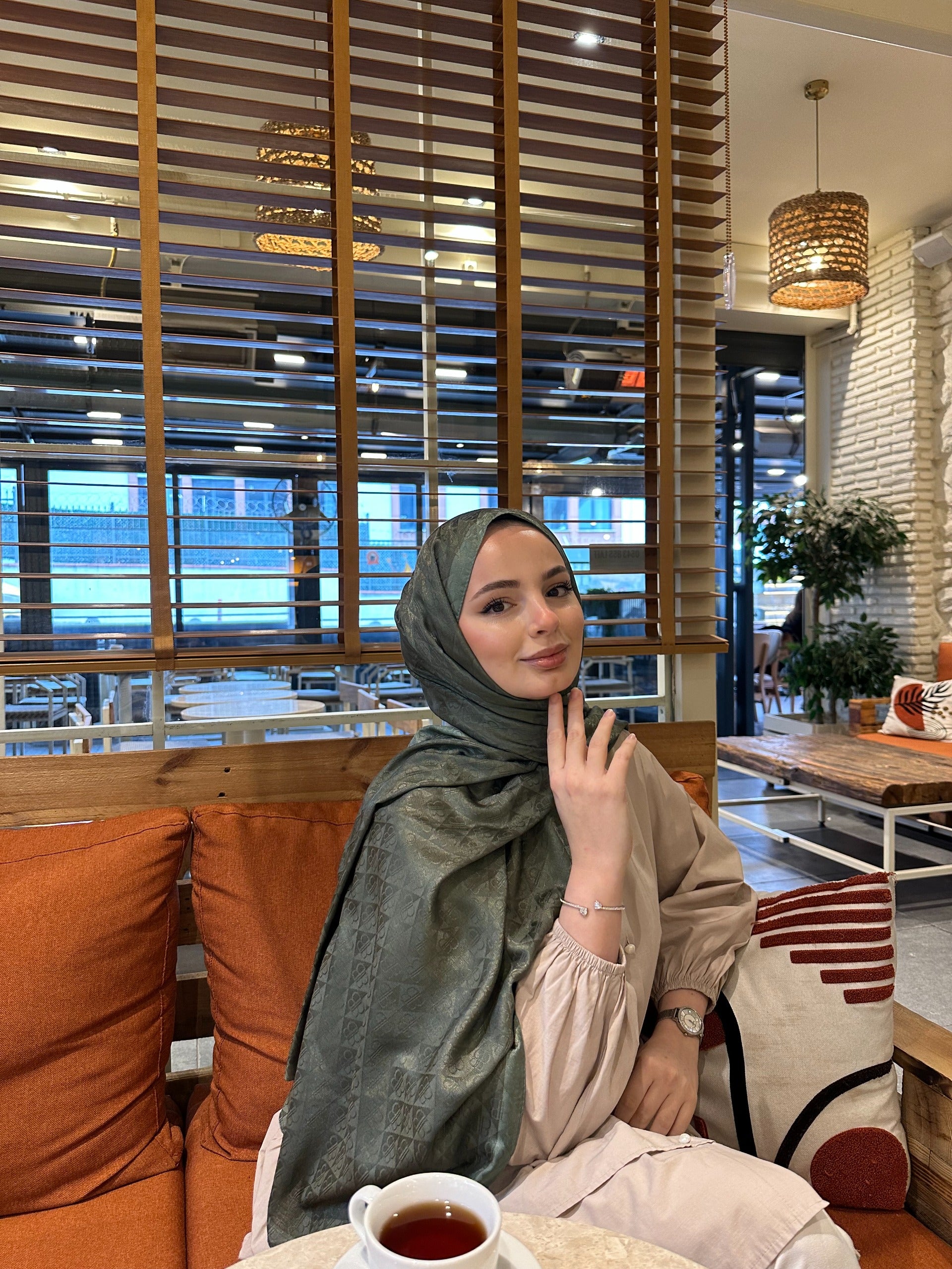 Jakar Monogram Logo Desen Ceviz