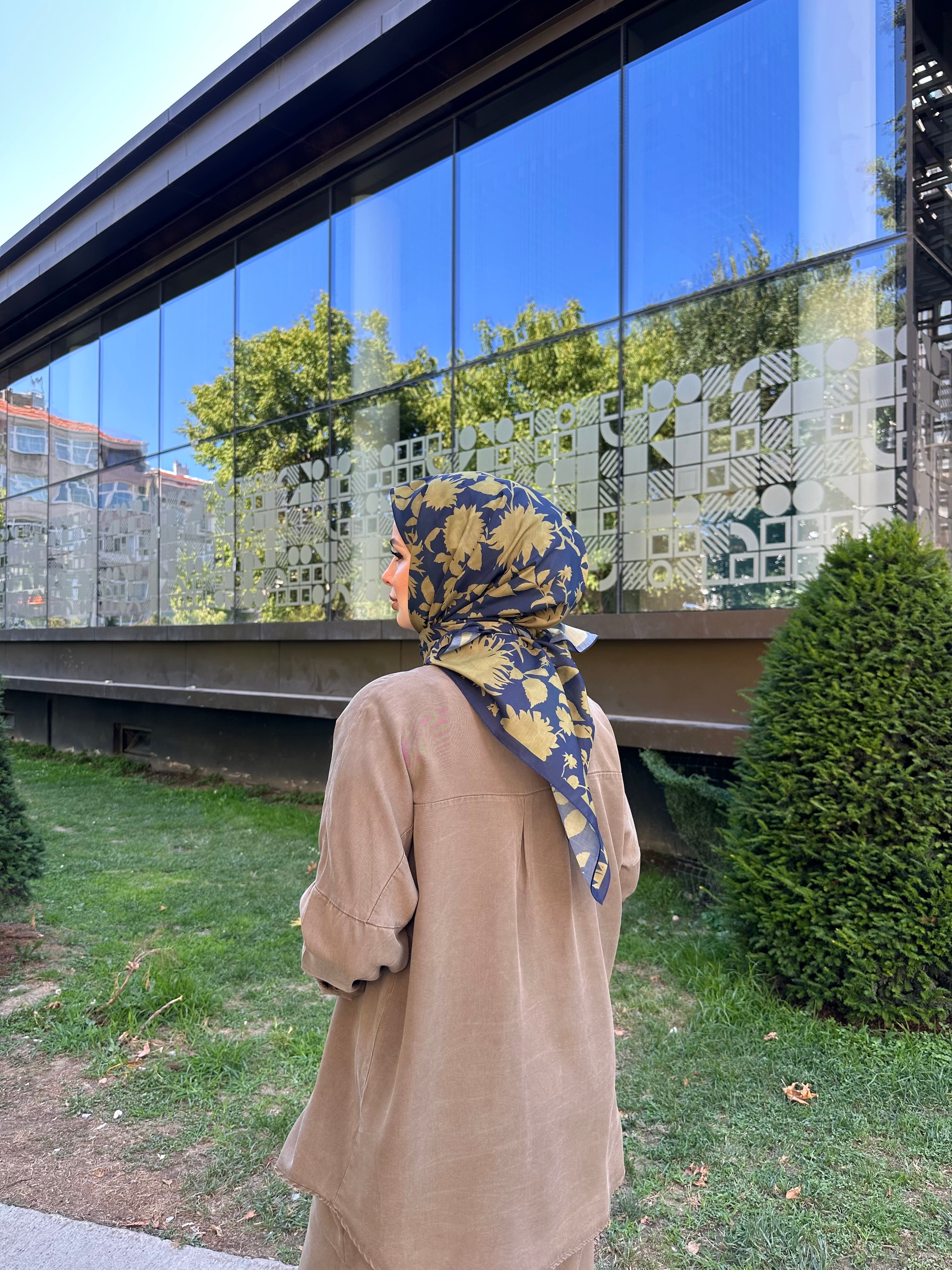 Liza Eşarp Laci-Yağ Yeşili