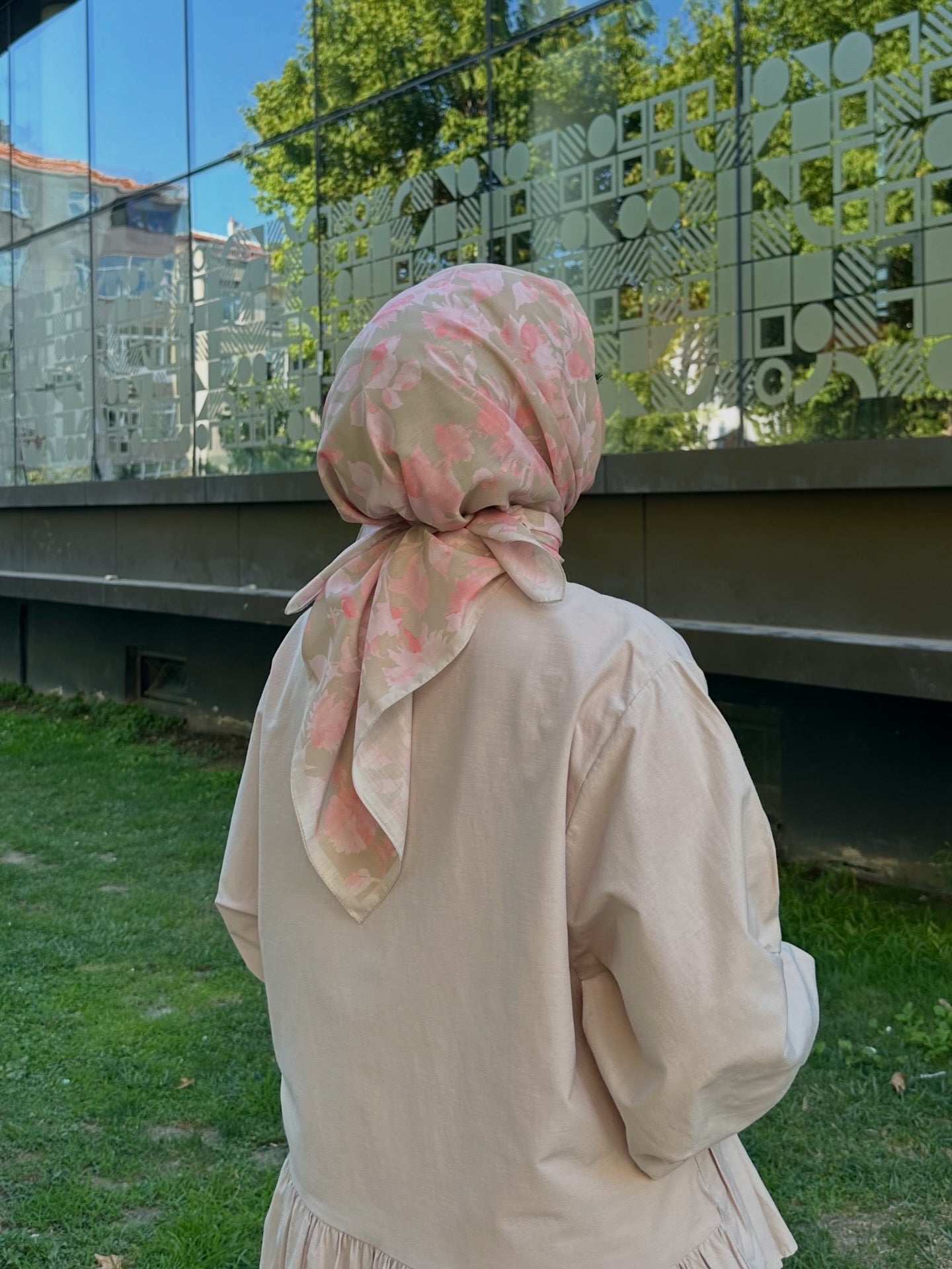 Liza Eşarp Somon