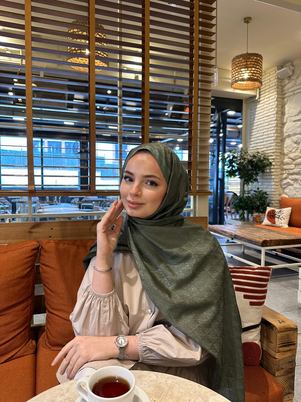 Jakar Monogram Logo Desen Ceviz