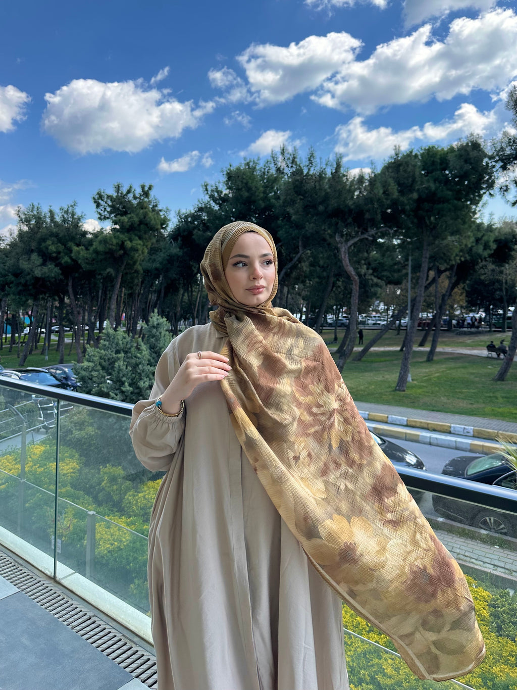 Bloom Desen Müslin Şal Karamel