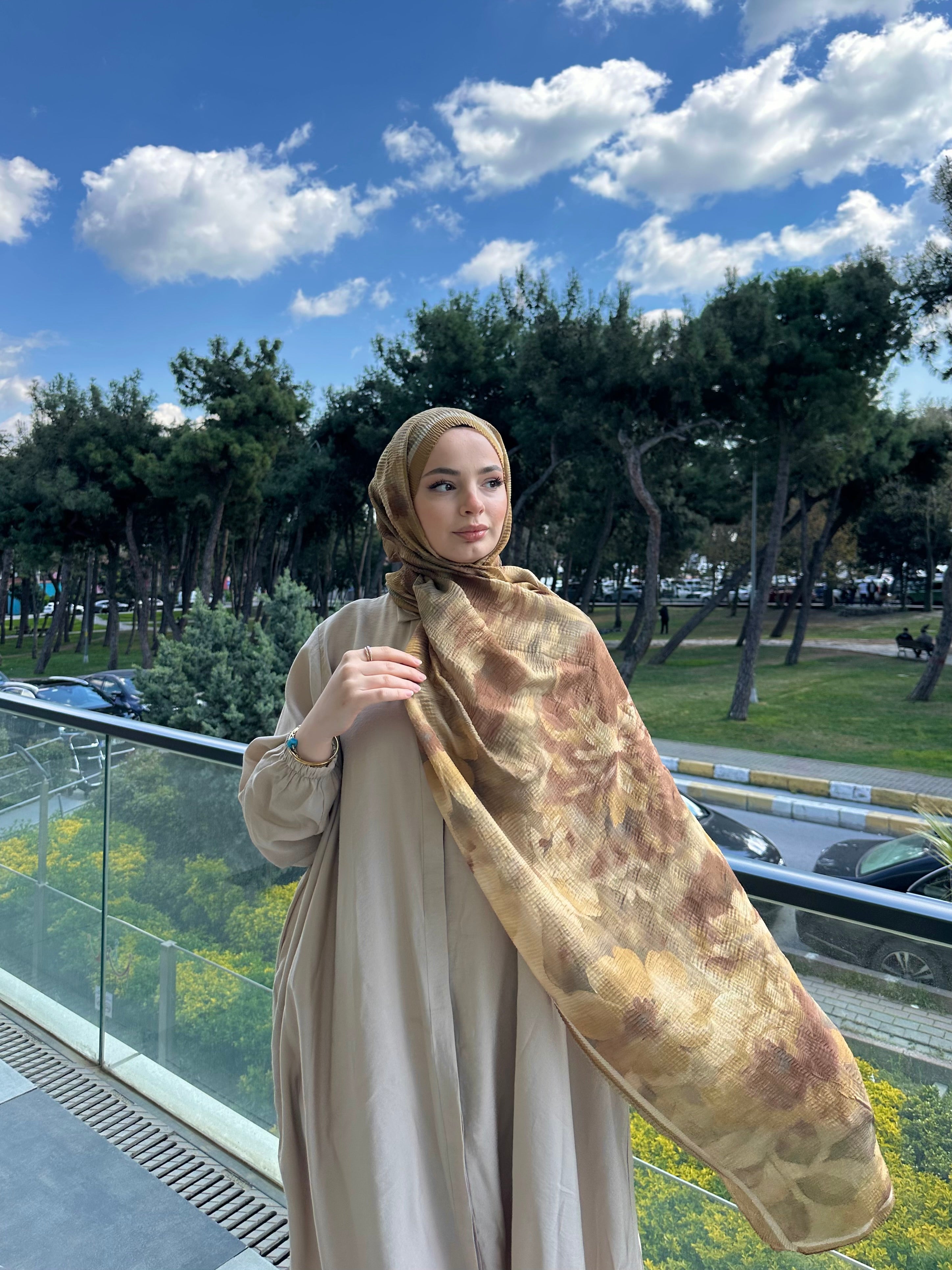Bloom Desen Müslin Şal Karamel