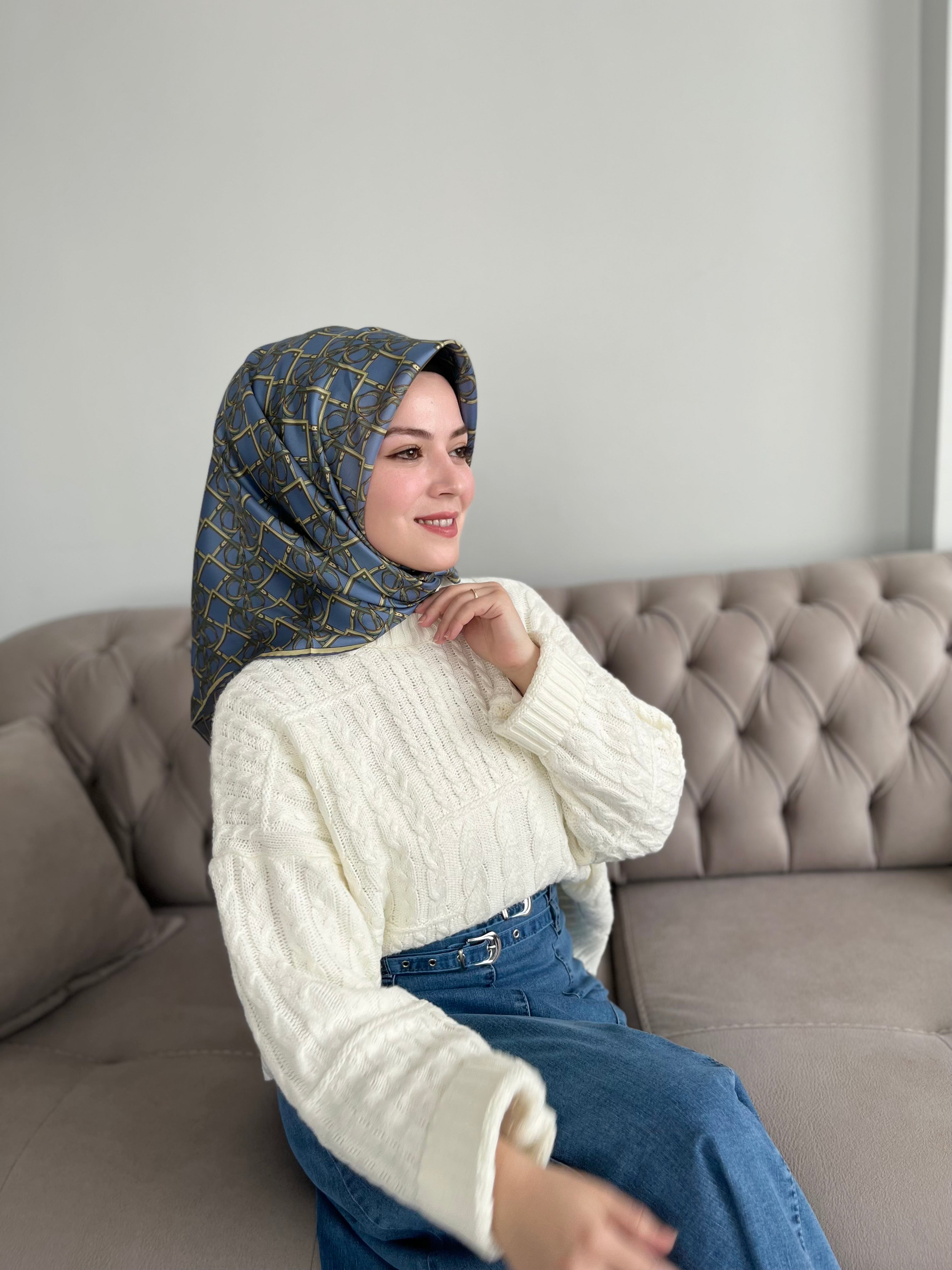 Seyydayla Seçimi Nostalji  Twill İpek Eşarp Indıgo