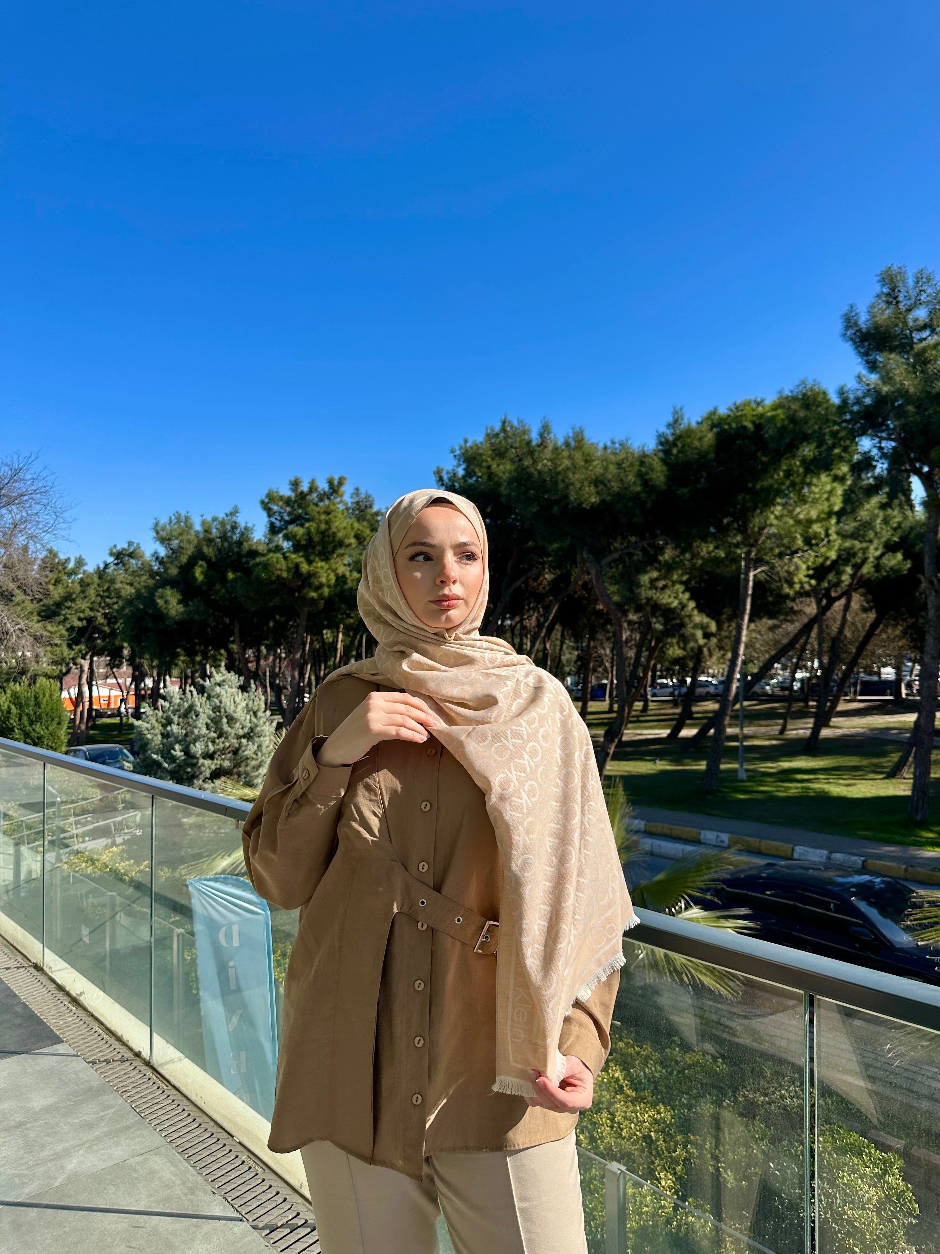 Sıla Yıldırım Seçimi Şal Bej