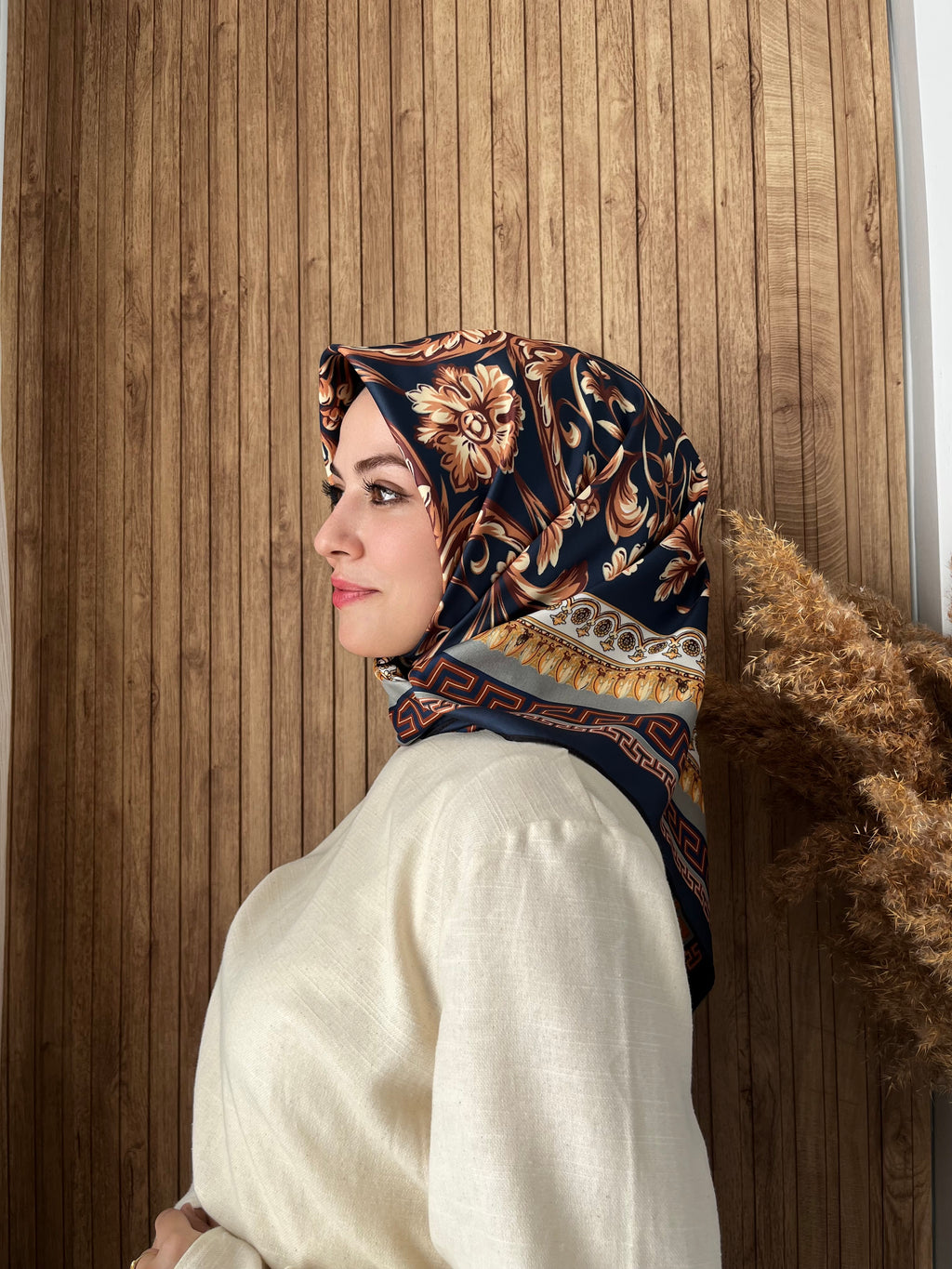 İthal Çift Taraflı Twill Eşarp Barok
