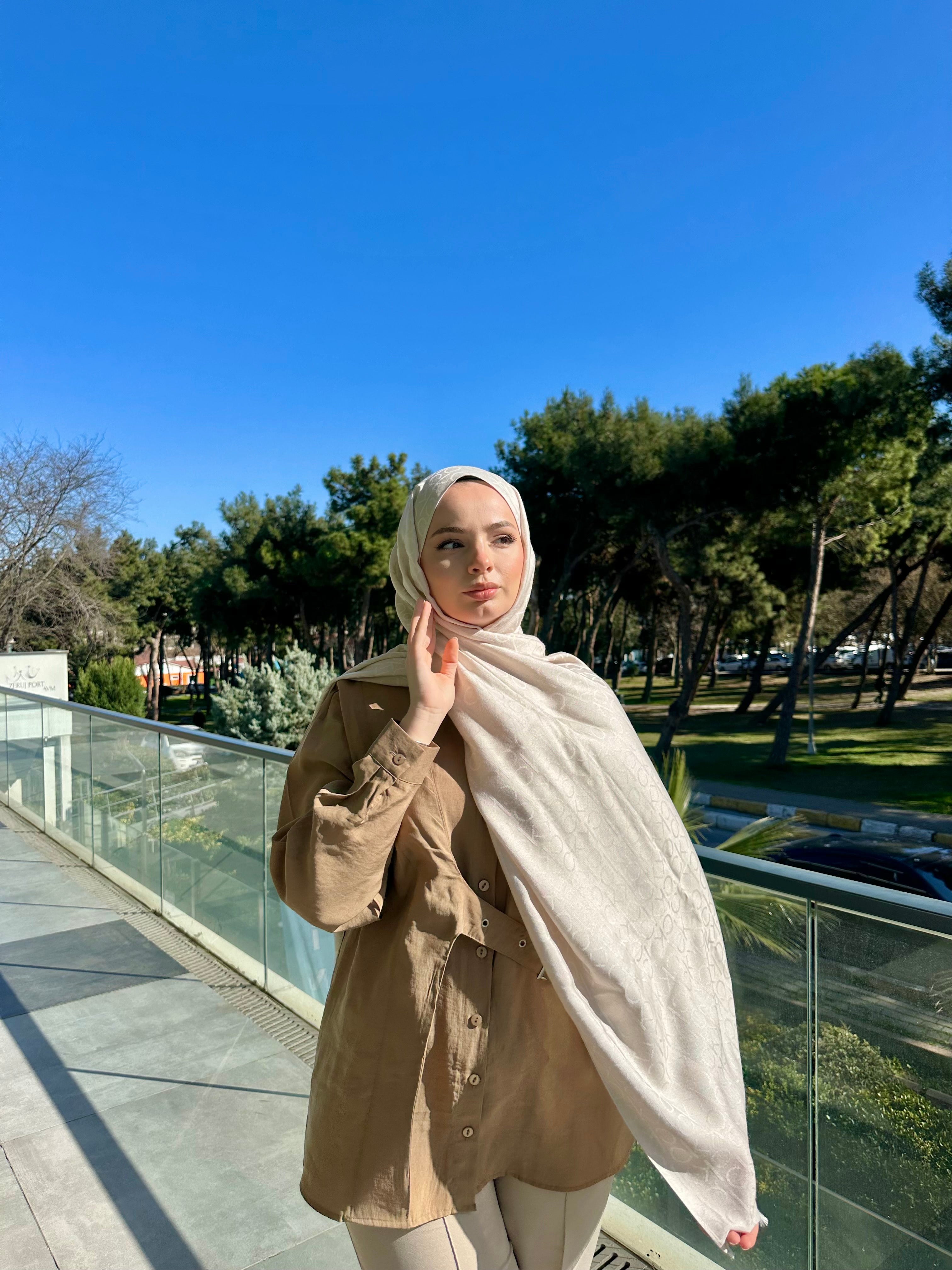 Sıla Yıldırım Seçimi Şal Kum Beji