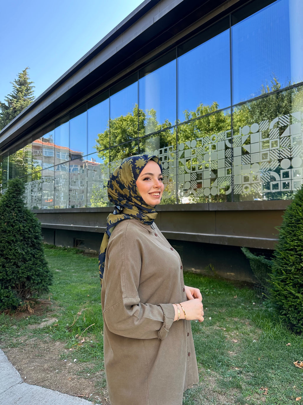Liza Eşarp Laci-Yağ Yeşili