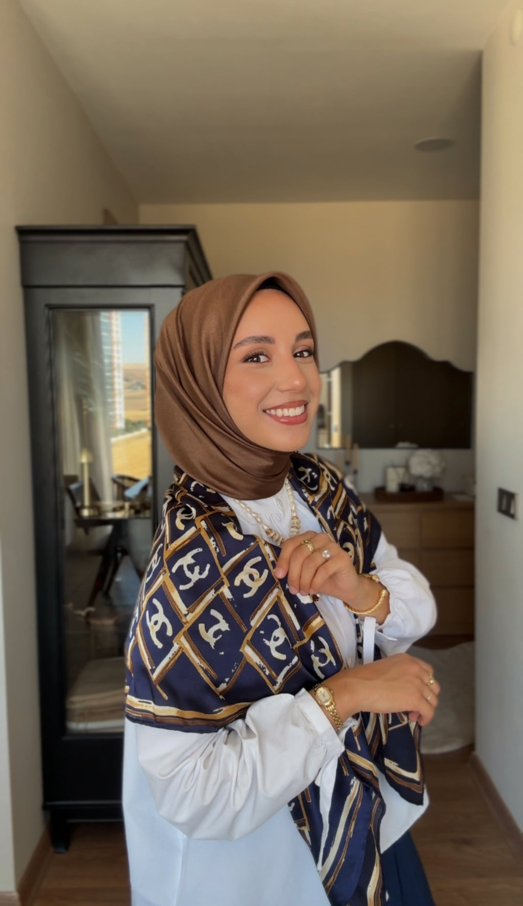 Zehra Yalvaç Seçimi Twil İpek Sütlü Kahve