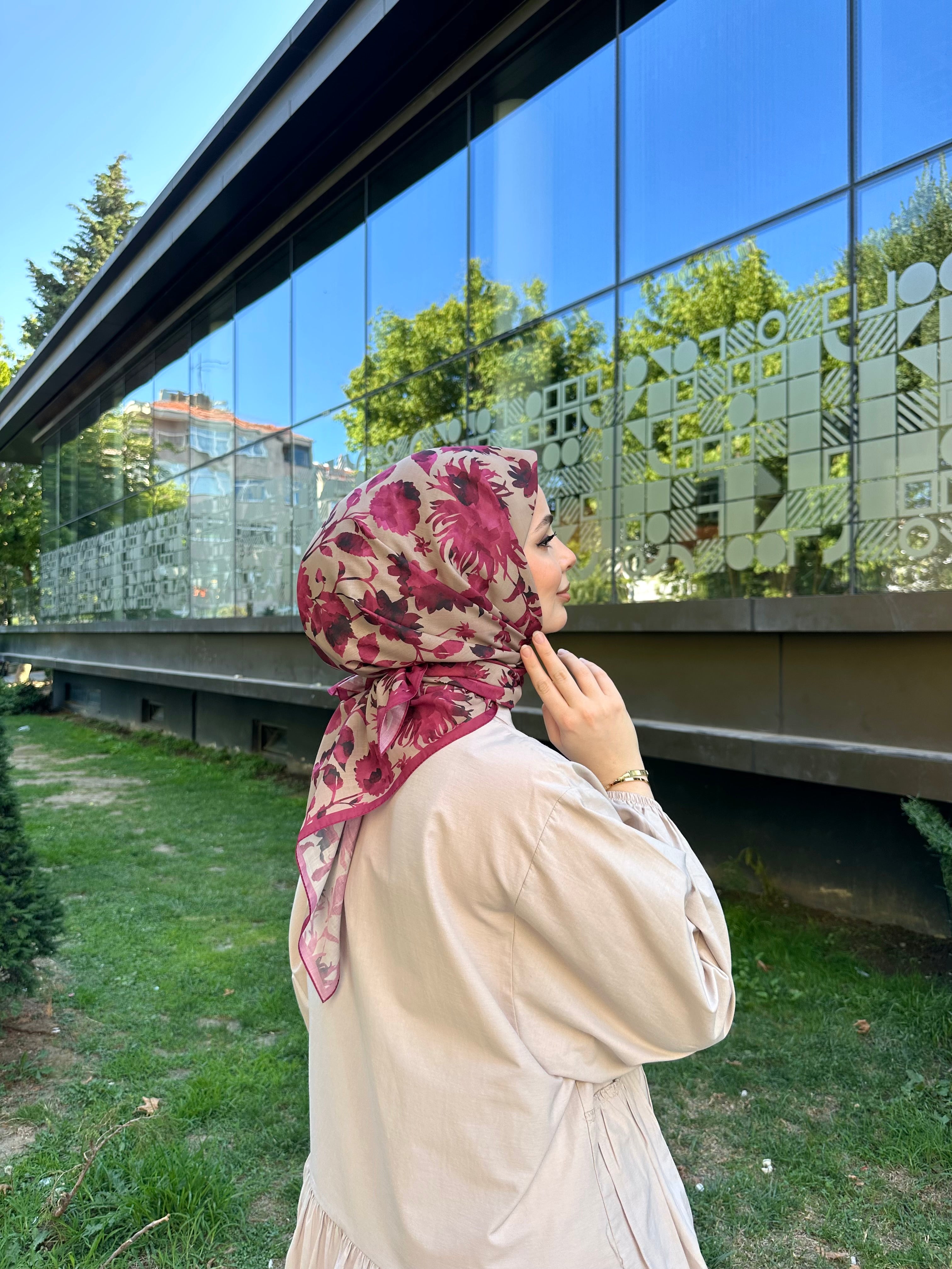 Liza Eşarp Vişne
