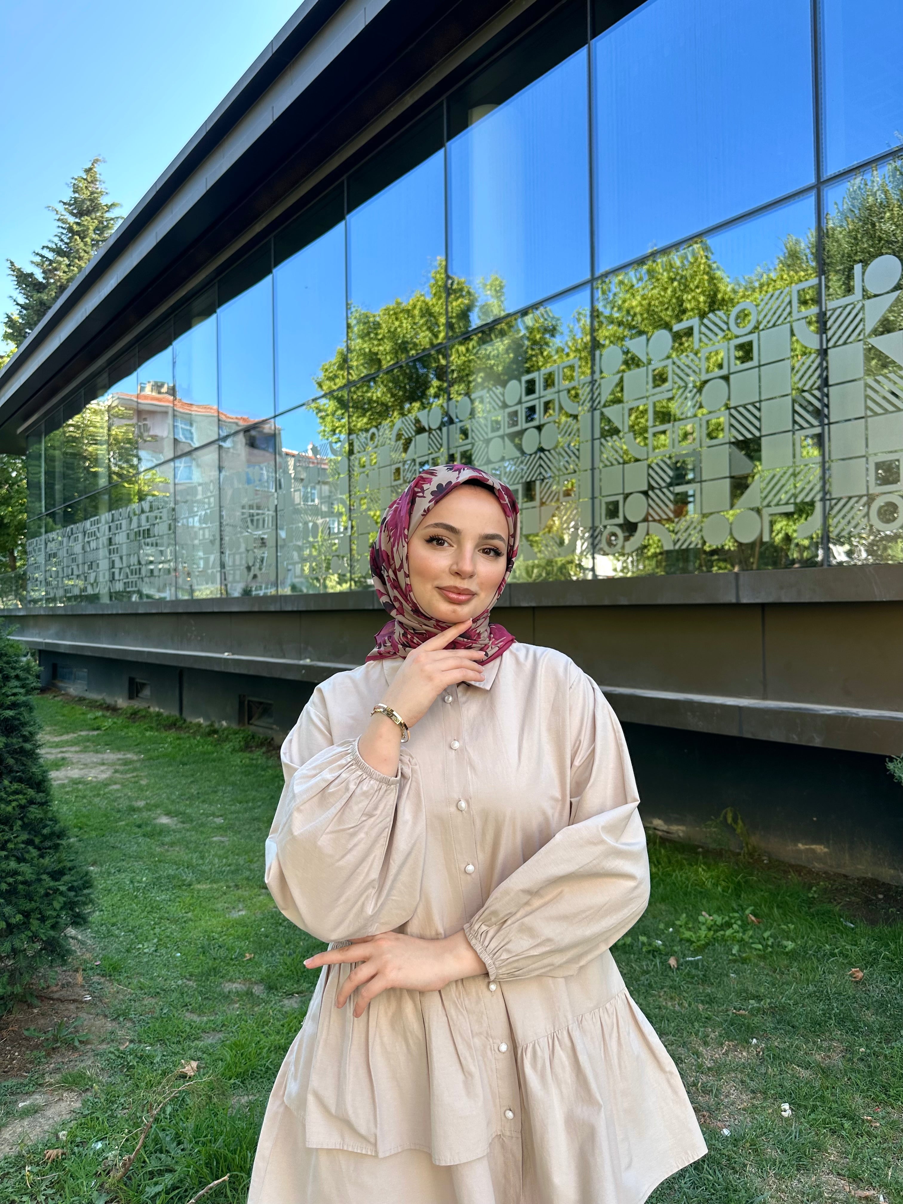 Liza Eşarp Vişne