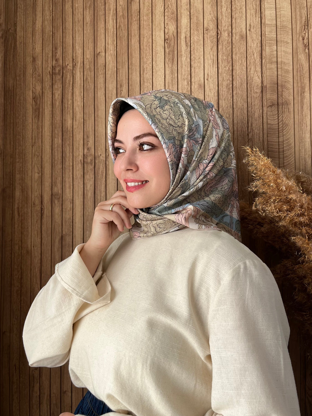 İthal Çift Taraflı Twill Eşarp Çiçek