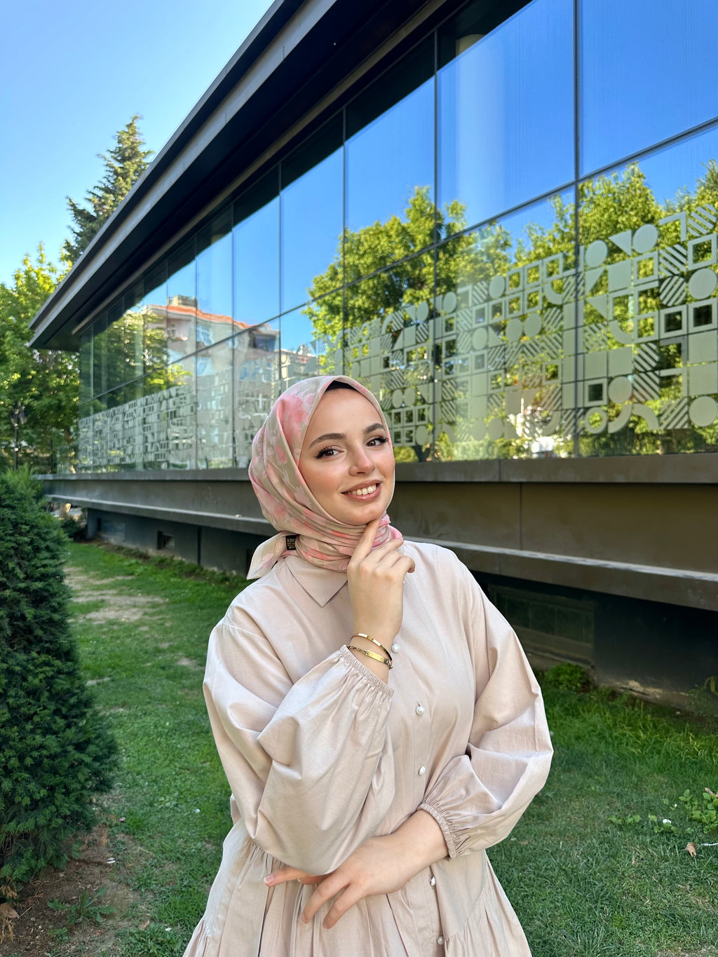 Liza Eşarp Somon