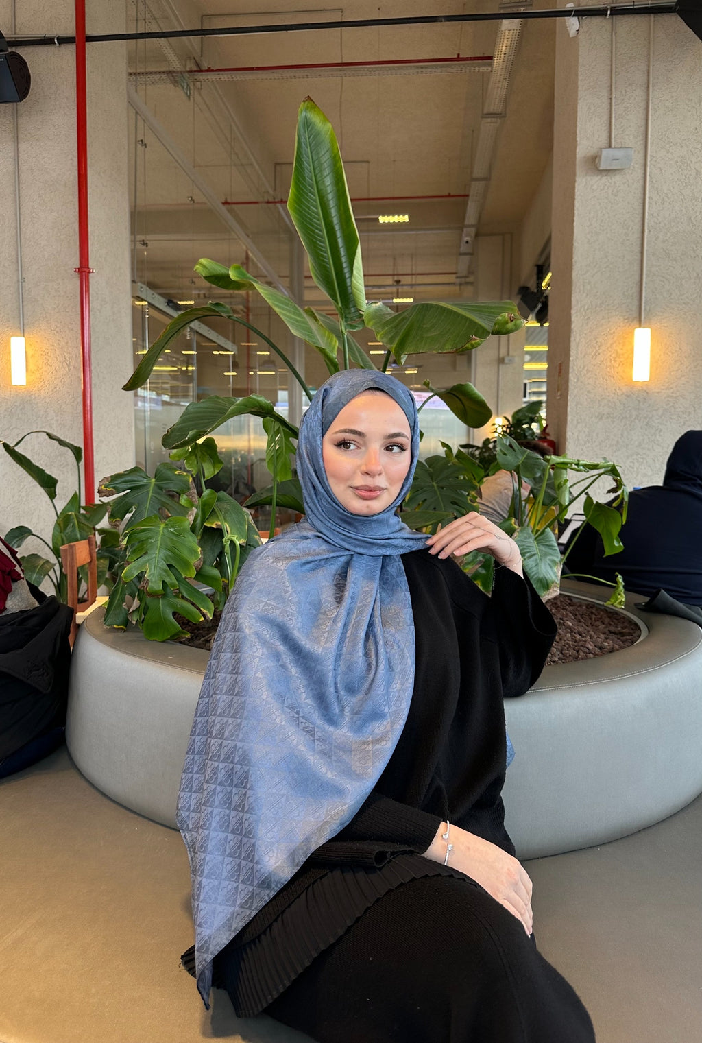 Jakar Monogram Logo Desen İndigo Şal