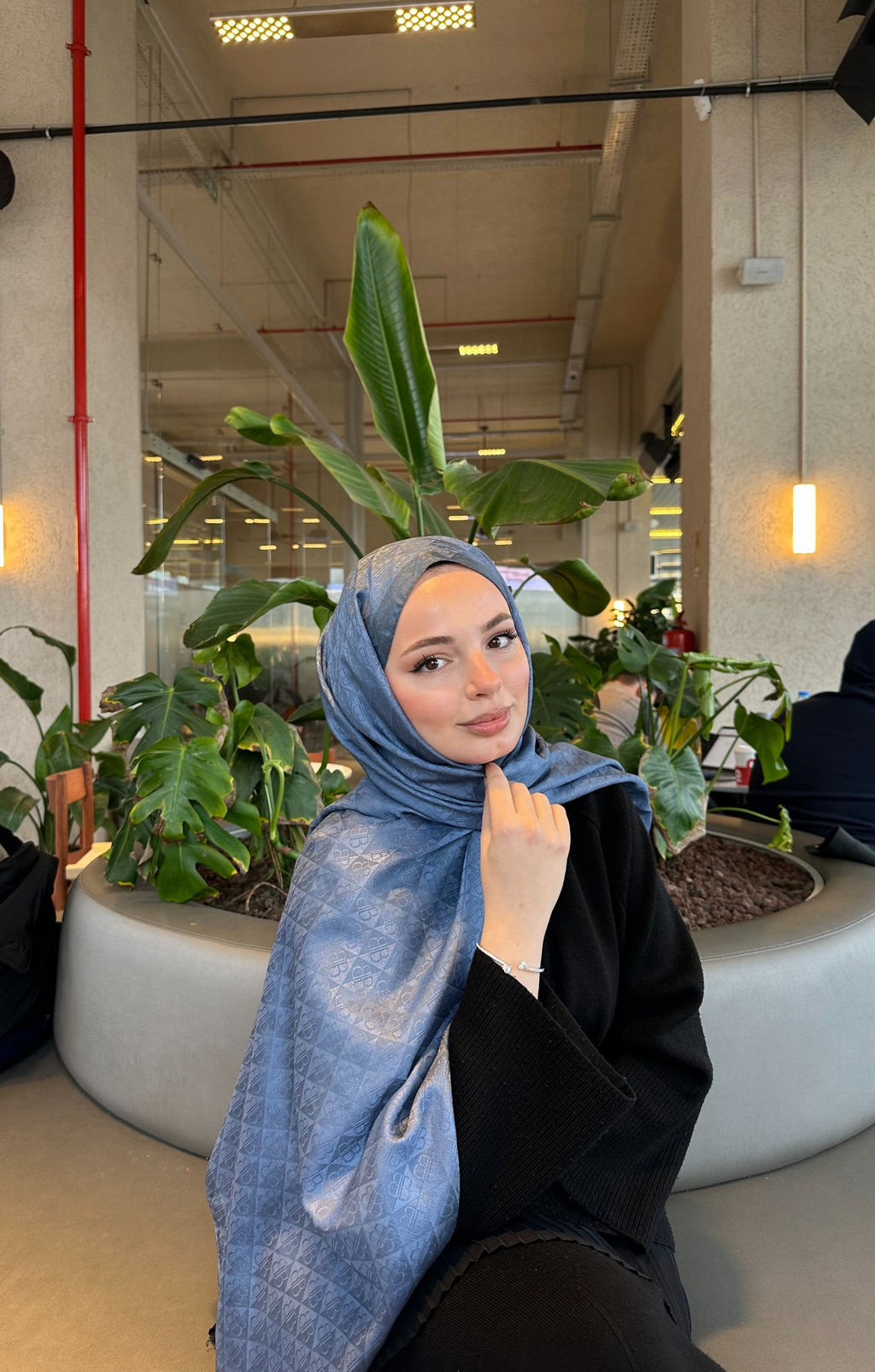 Jakar Monogram Logo Desen İndigo Şal