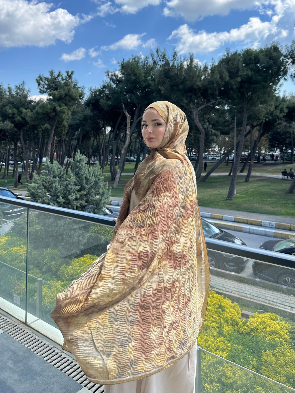 Bloom Desen Müslin Şal Karamel