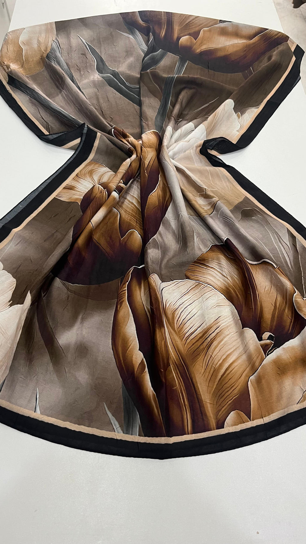 Lale Desenli Kraş Şal