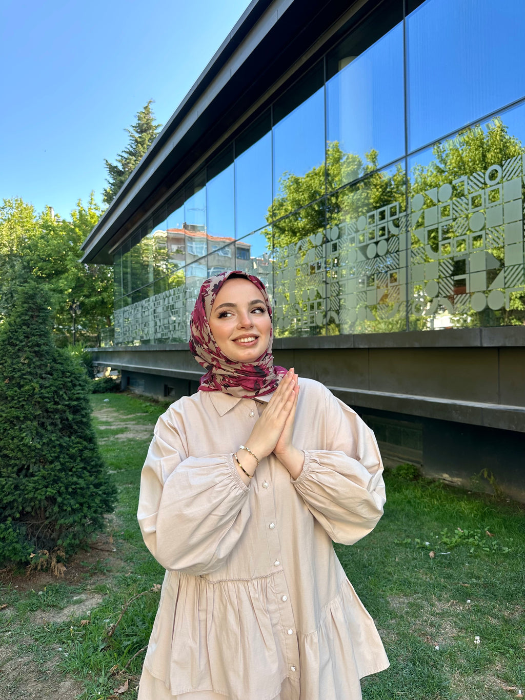 Liza Eşarp Vişne