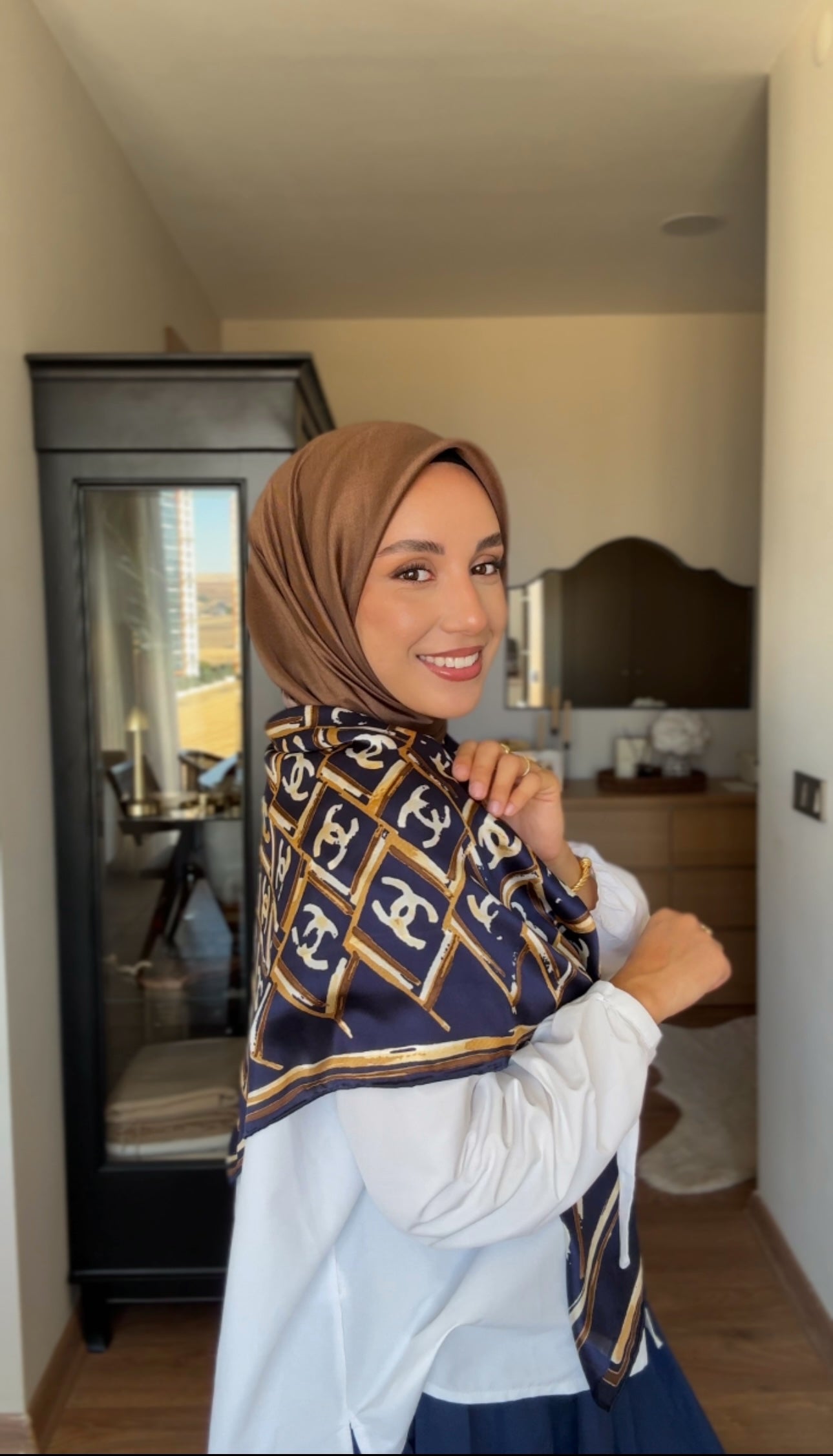 Zehra Yalvaç Seçimi Twil İpek Sütlü Kahve