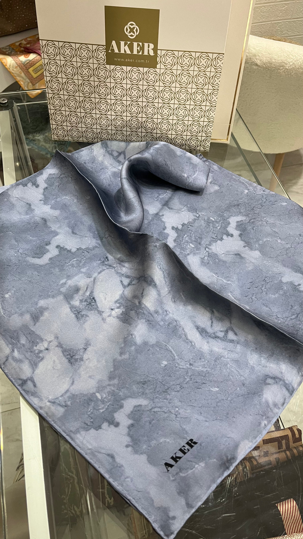 Aker Sura İpek Eşarp Bulut Desen Gök Mavi