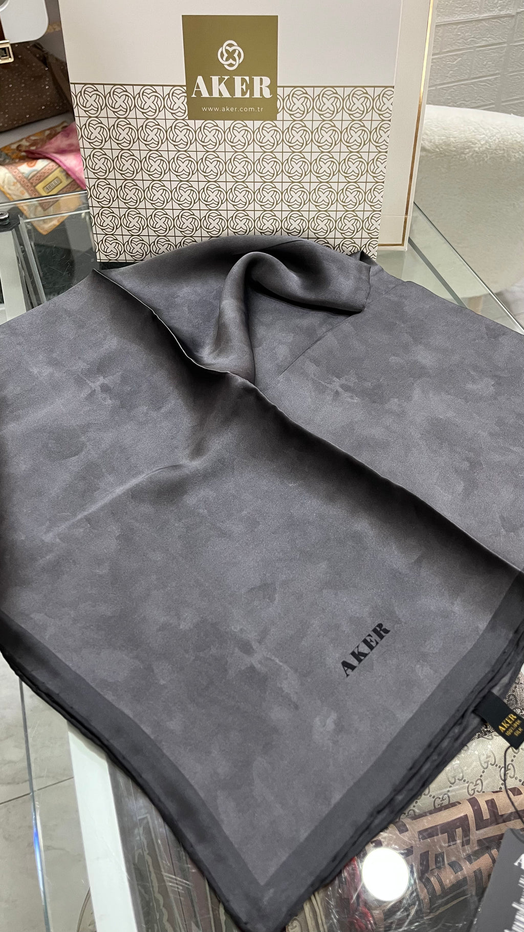 Aker Sura İpek Eşarp Bulut Desen Koyu Gri