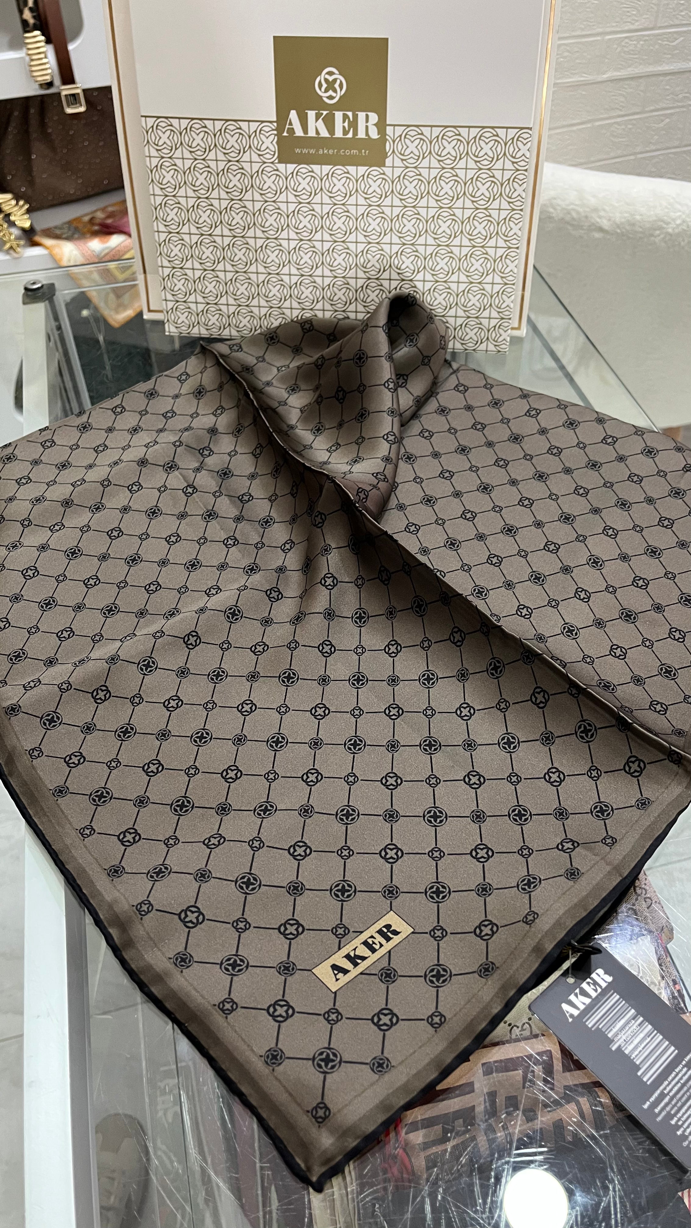 Aker Sura İpek Eşarp Monogram Ceviz