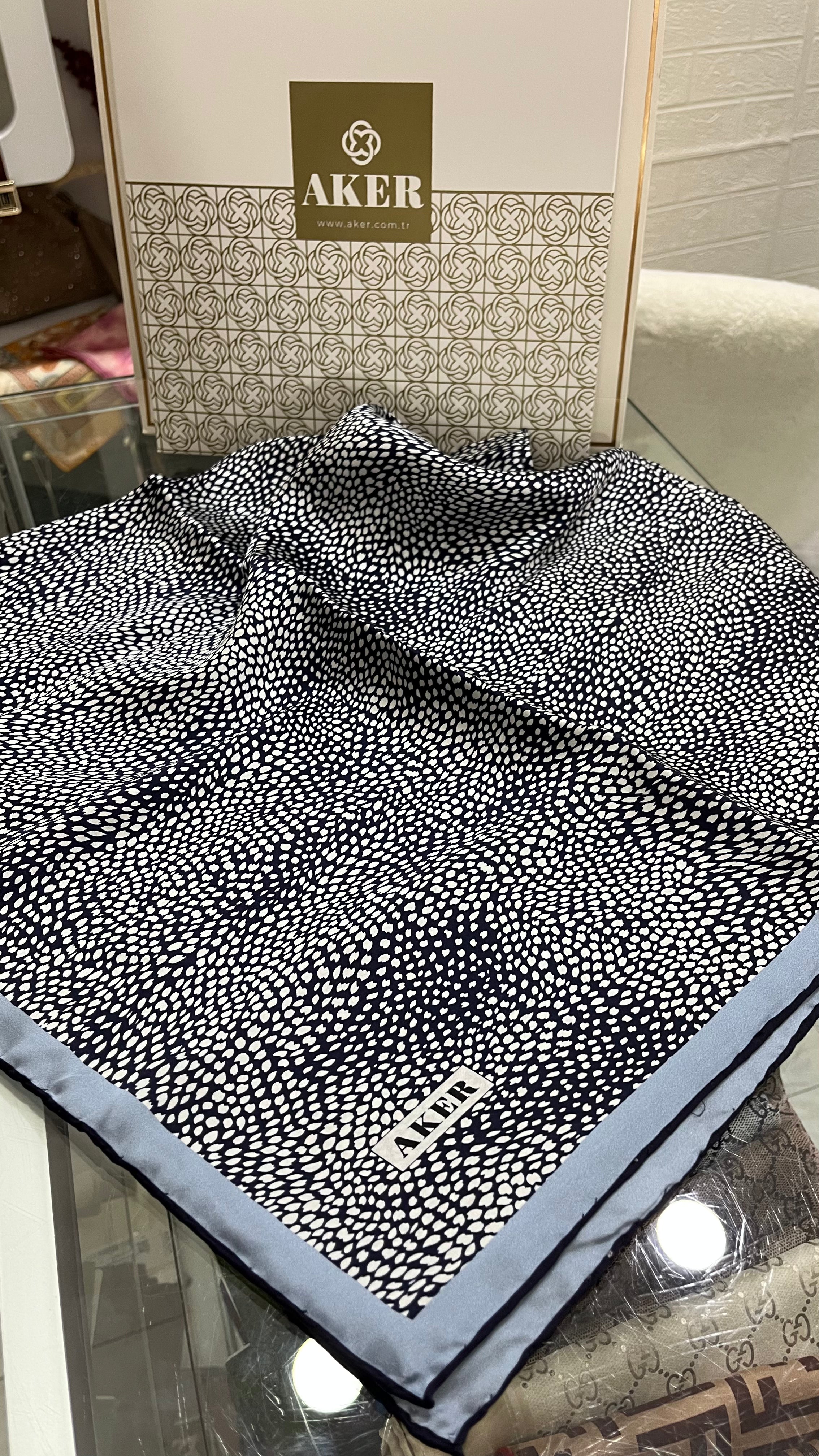 Aker Sura İpek Eşarp Leopar Lacivert