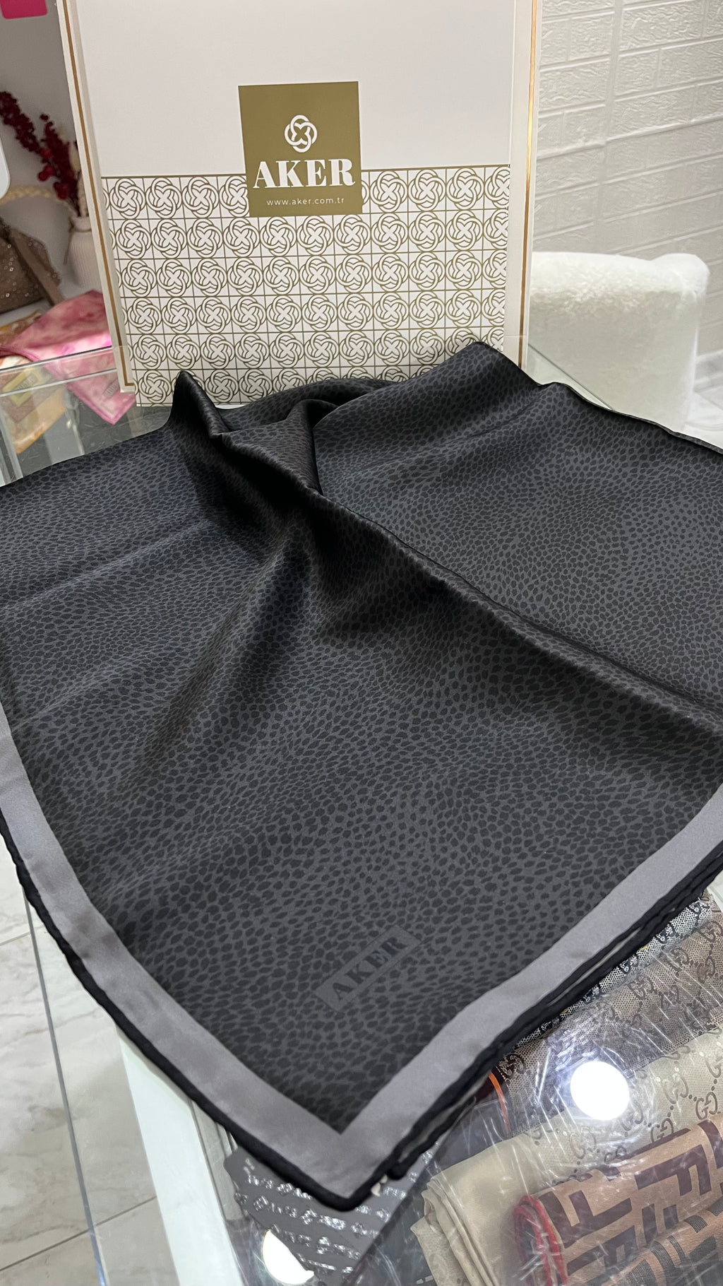Aker Twill İpek Eşarp Leopar Siyah