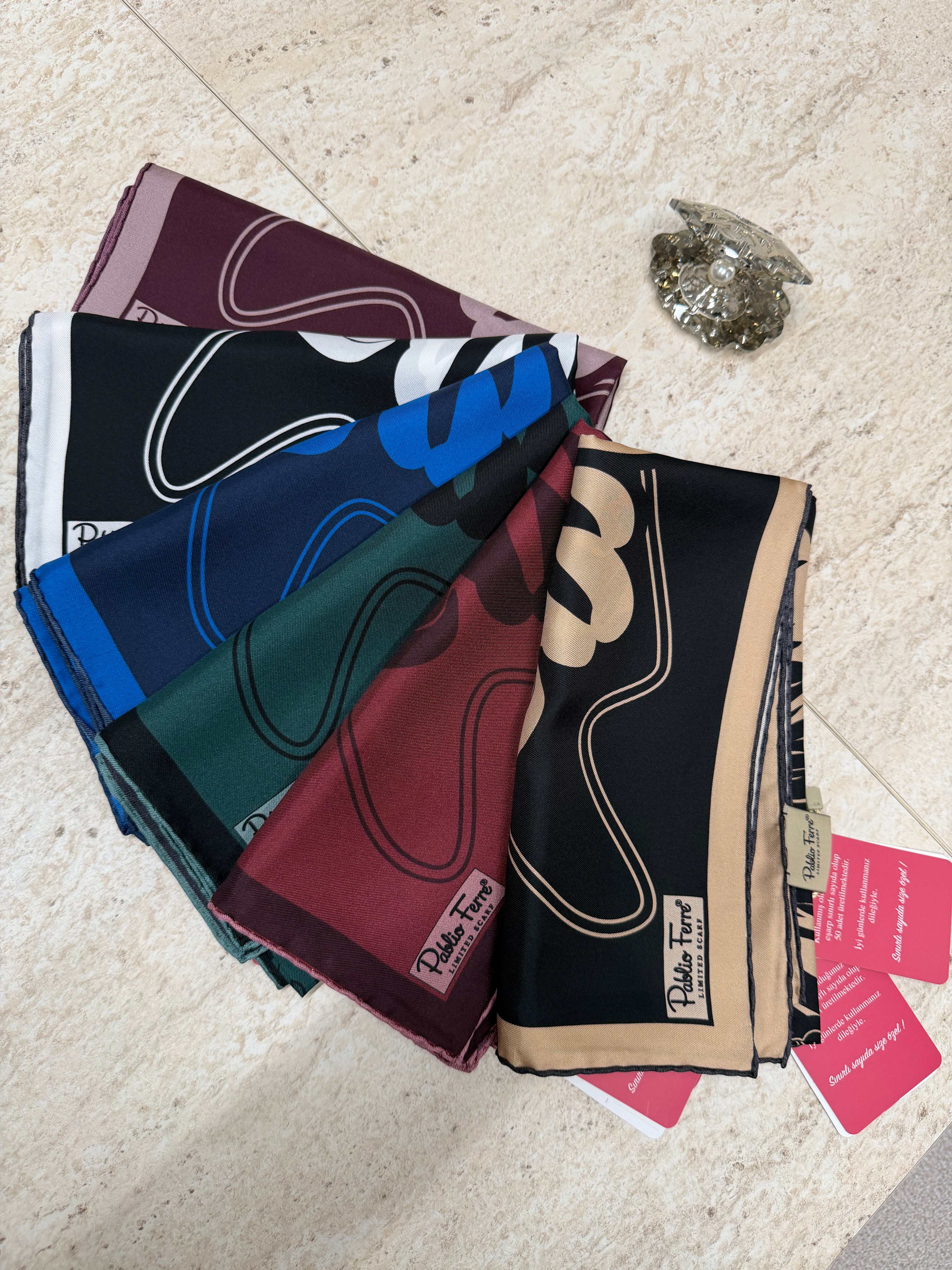Pablio Ferre'27 Kış Twill İpek Pera Desen Yaprak