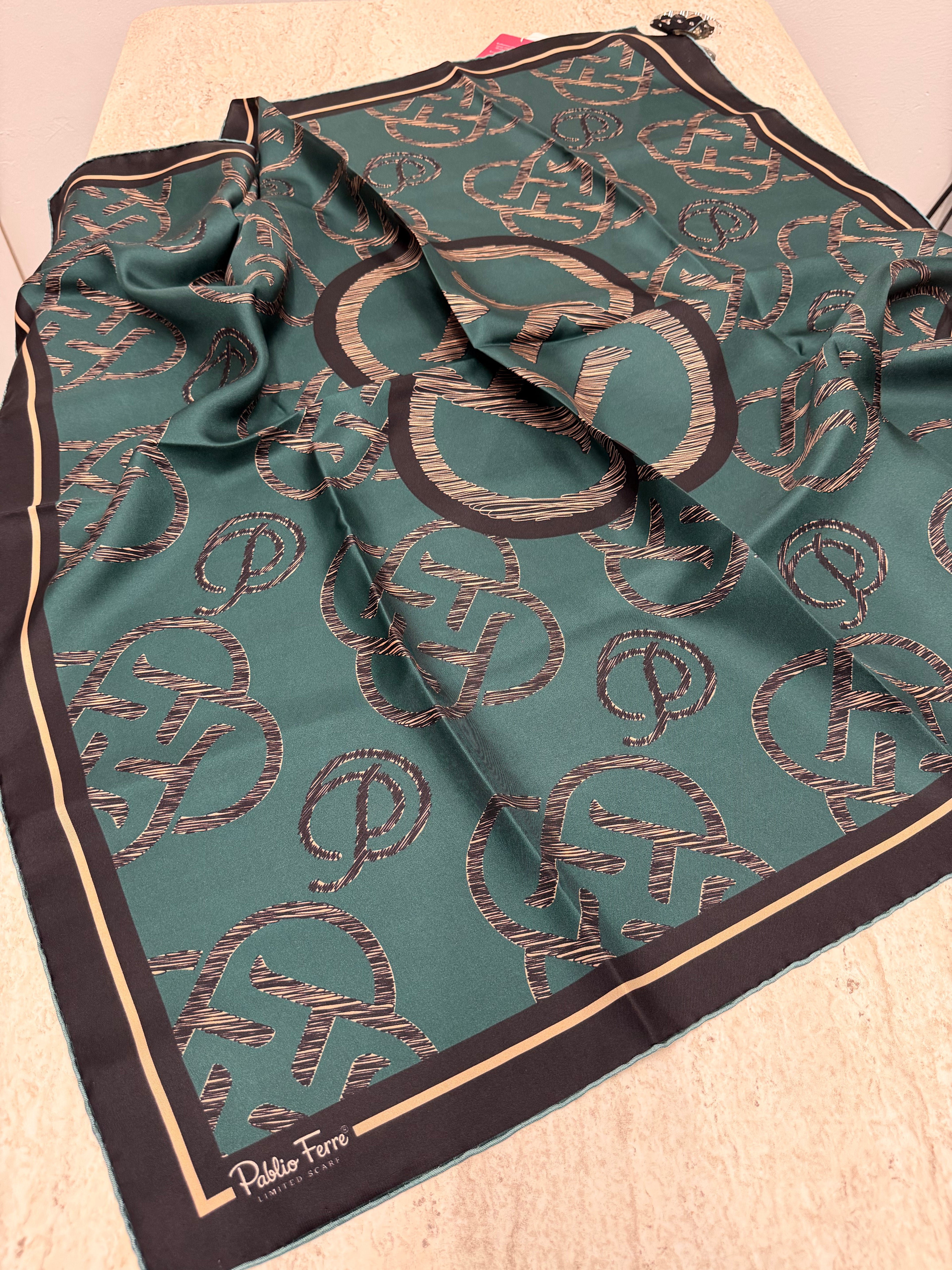 Pablio Ferre'27 Kış Twill İpek Logo Desen Zümrüt