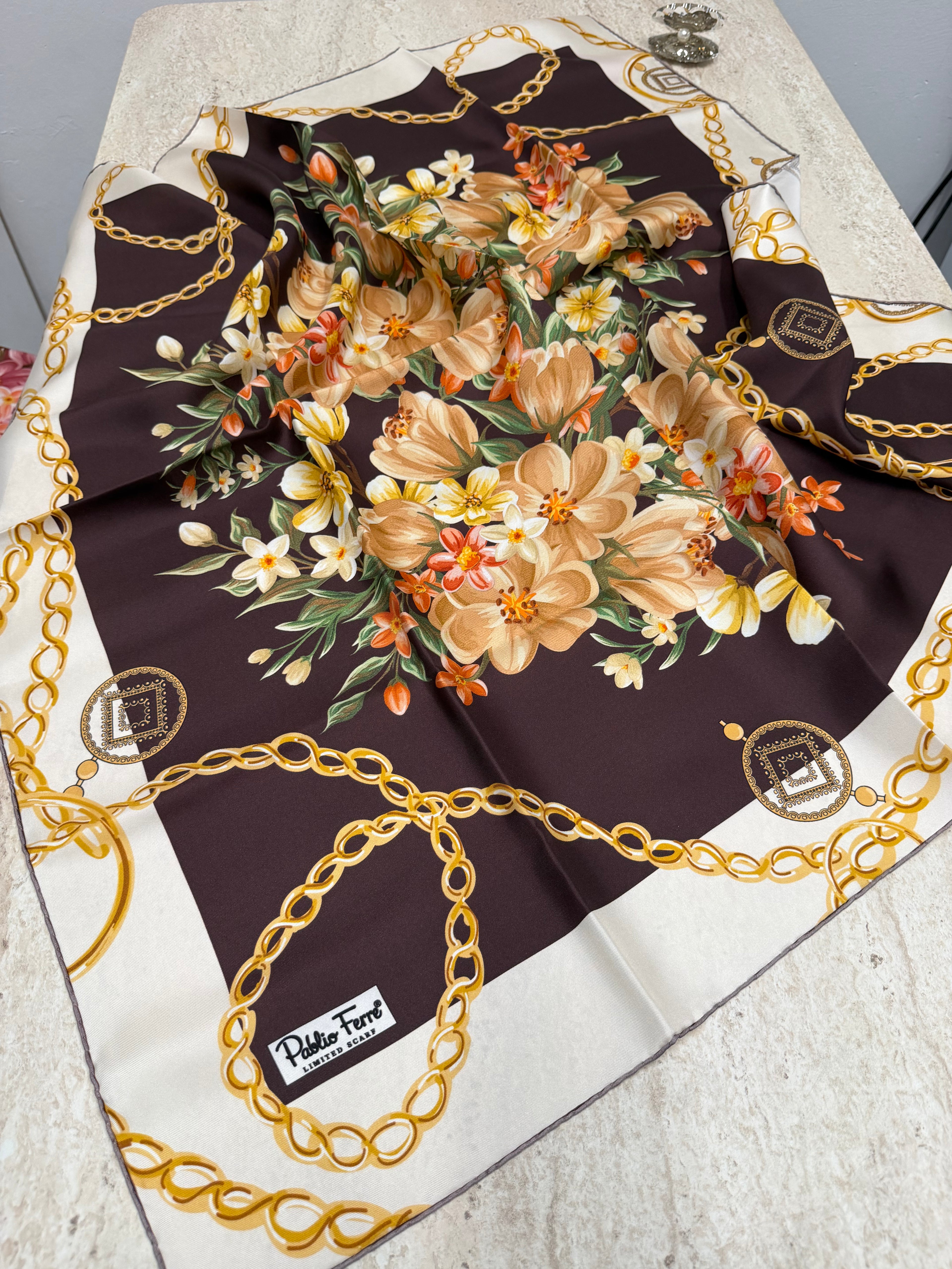 Pablio Ferre'27 Kış Twill İpek Buket Çikolata