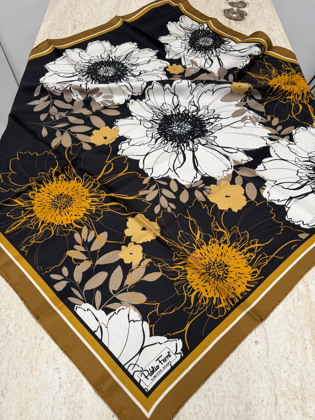 Pablio Ferre'27 Kış Twill İpek Siyah-Gold