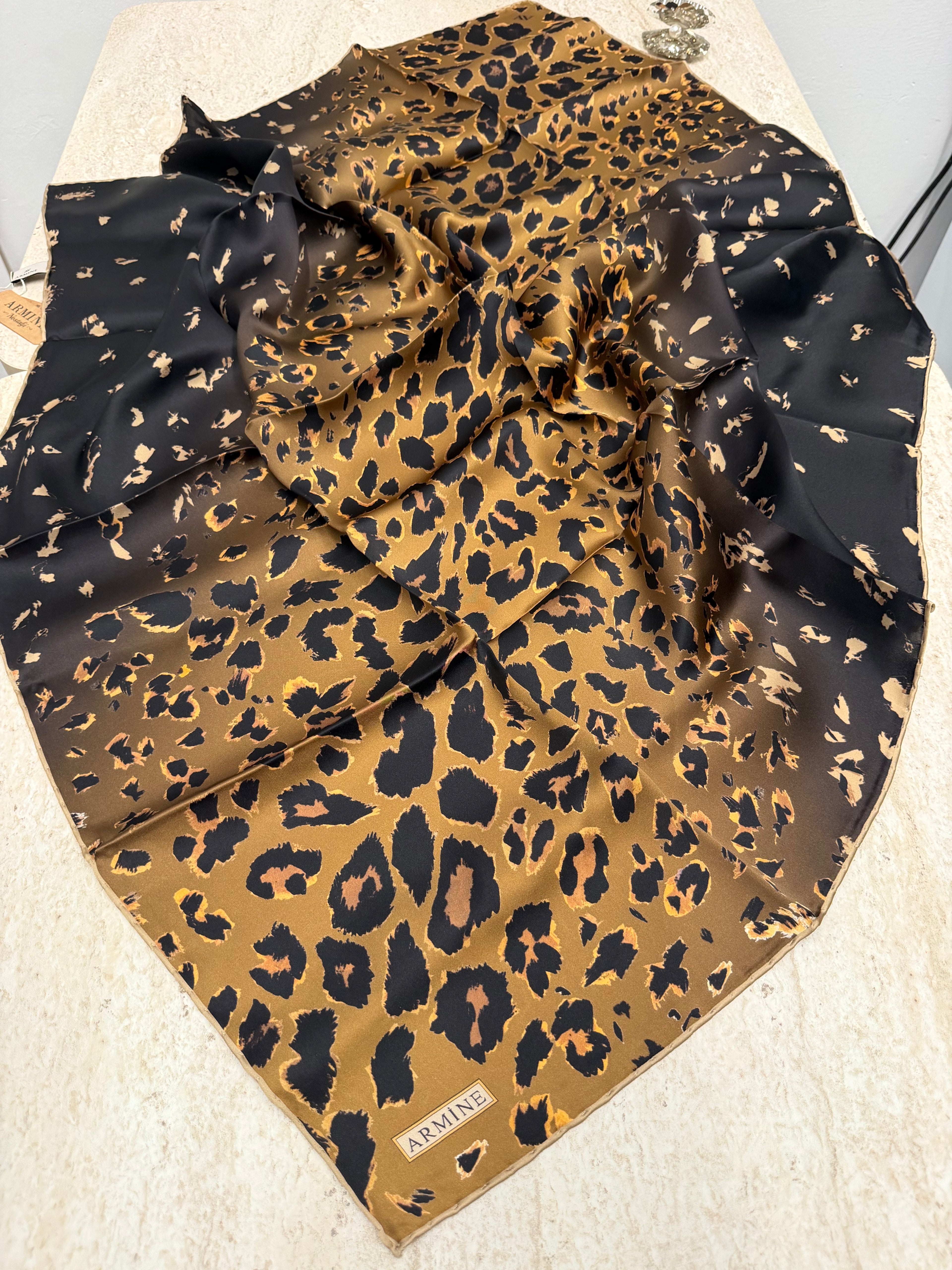 Armine Nostalji Sura İpek Leopar Siyah Altın