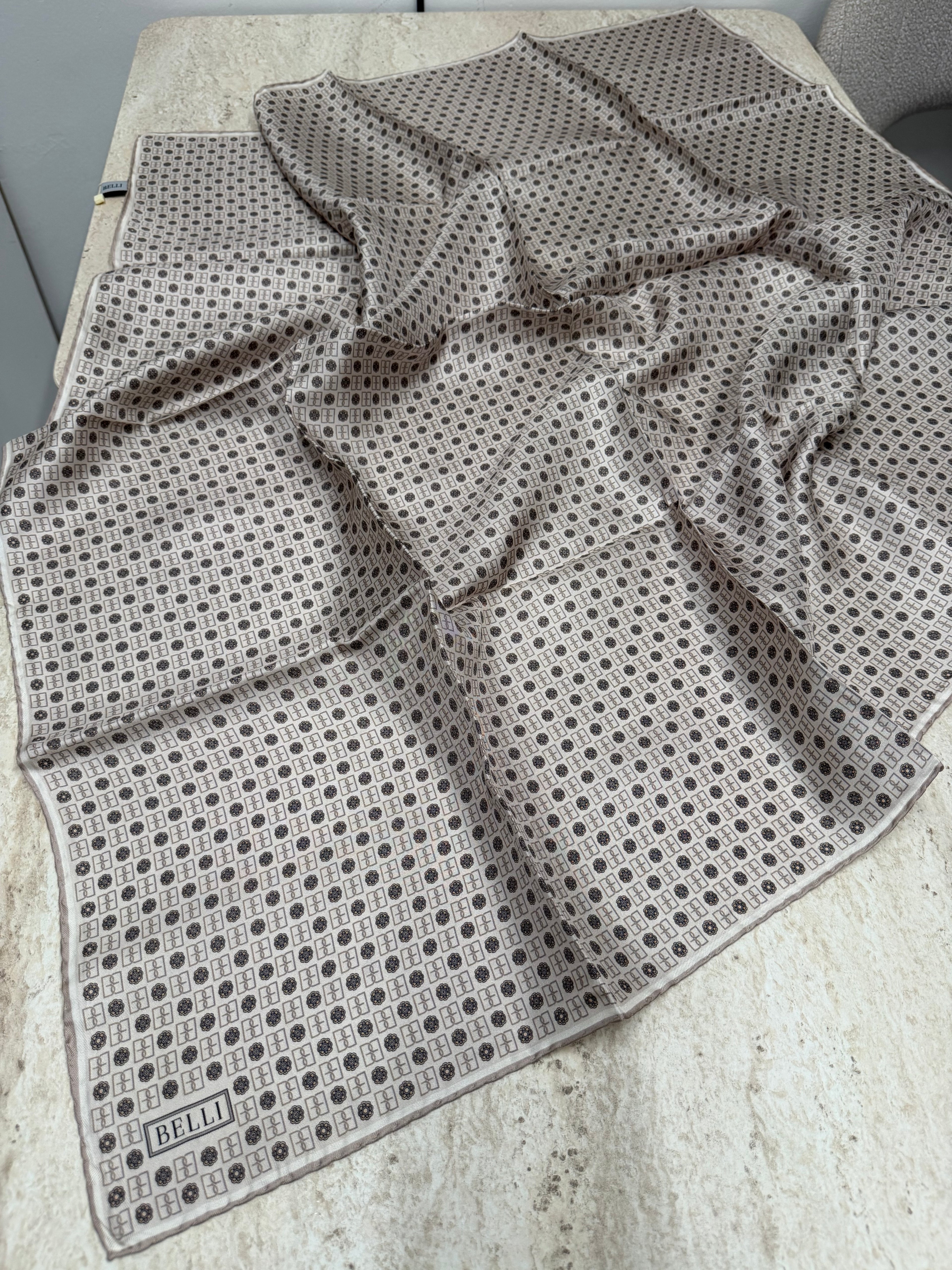 Belli'27 Kış Twill İpek Eşarp Açık Vizon