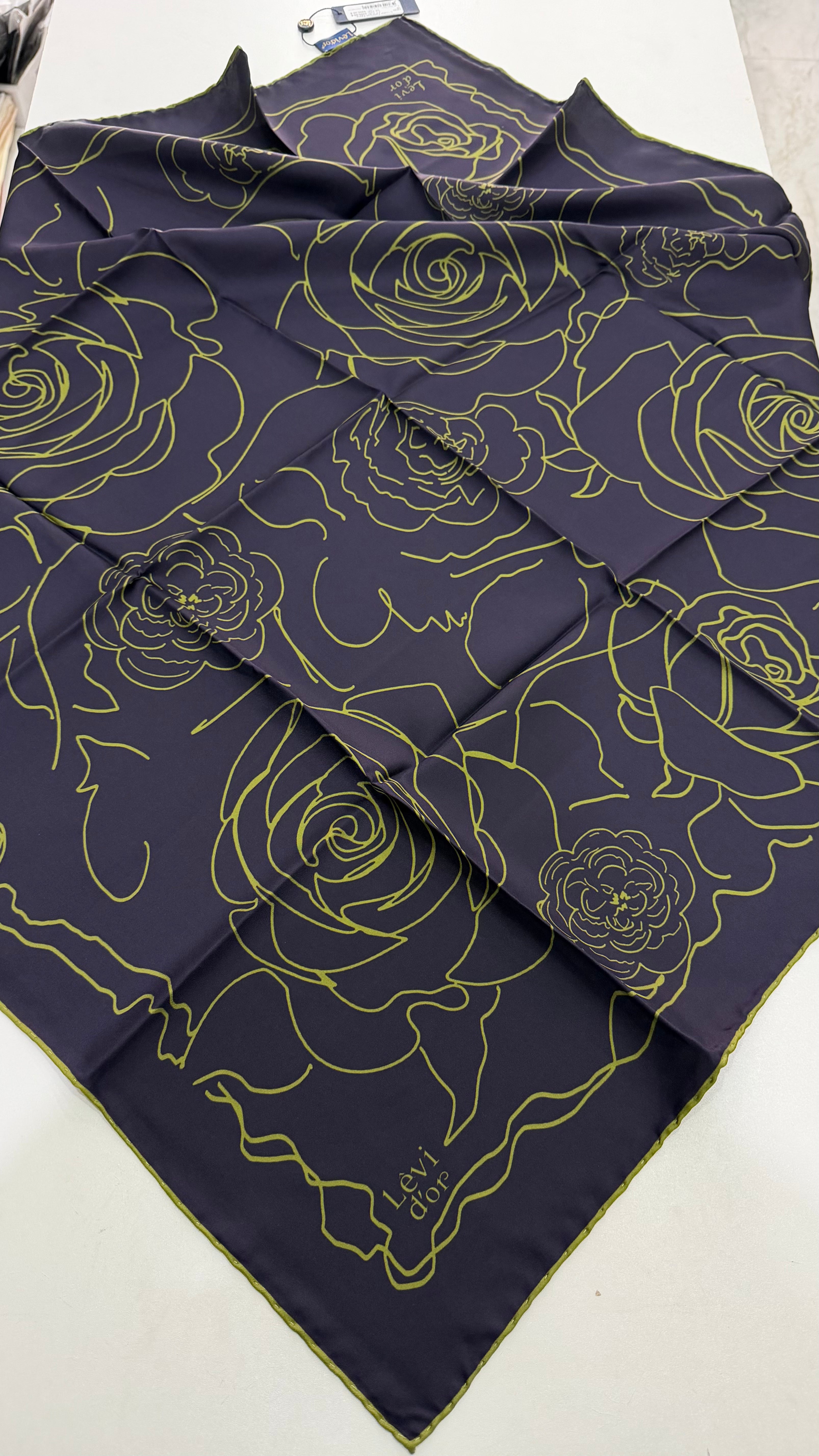 Levidor Twill İpek Eşarp Çiçek Lacivert Benetton