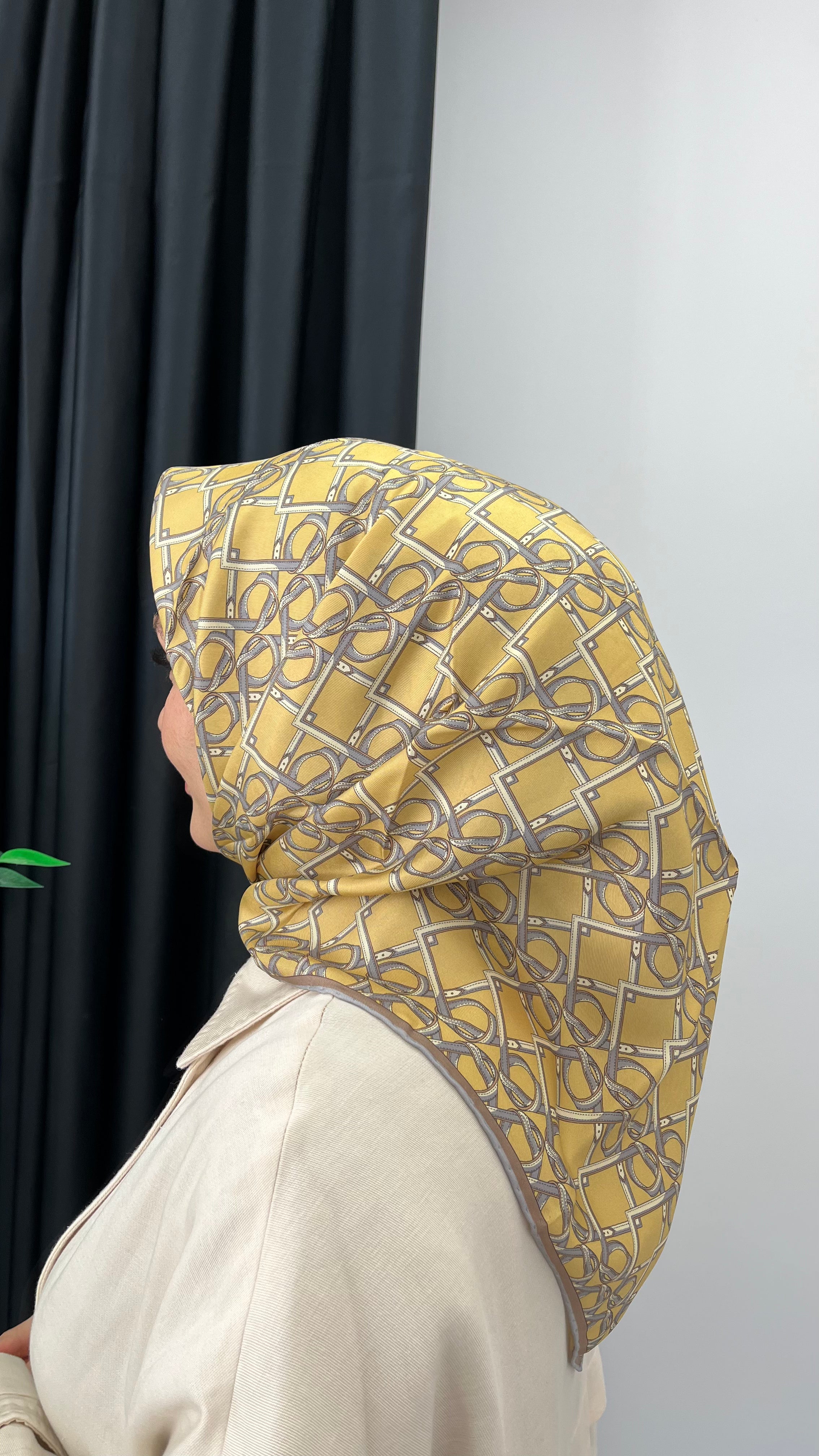 BELLI '25 Kış Sezonu Twill İpek Eşarp Tereyağ Sarısı