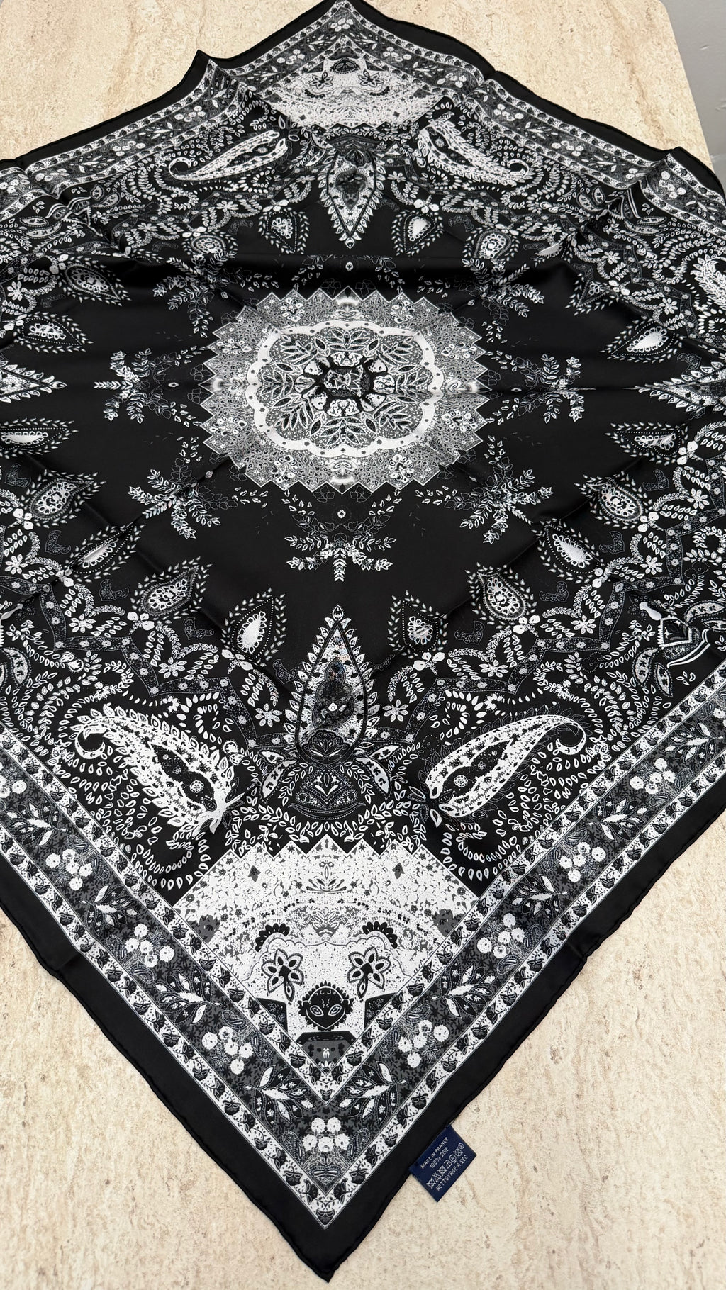 İthal Twill İpek Eşarp Siyah