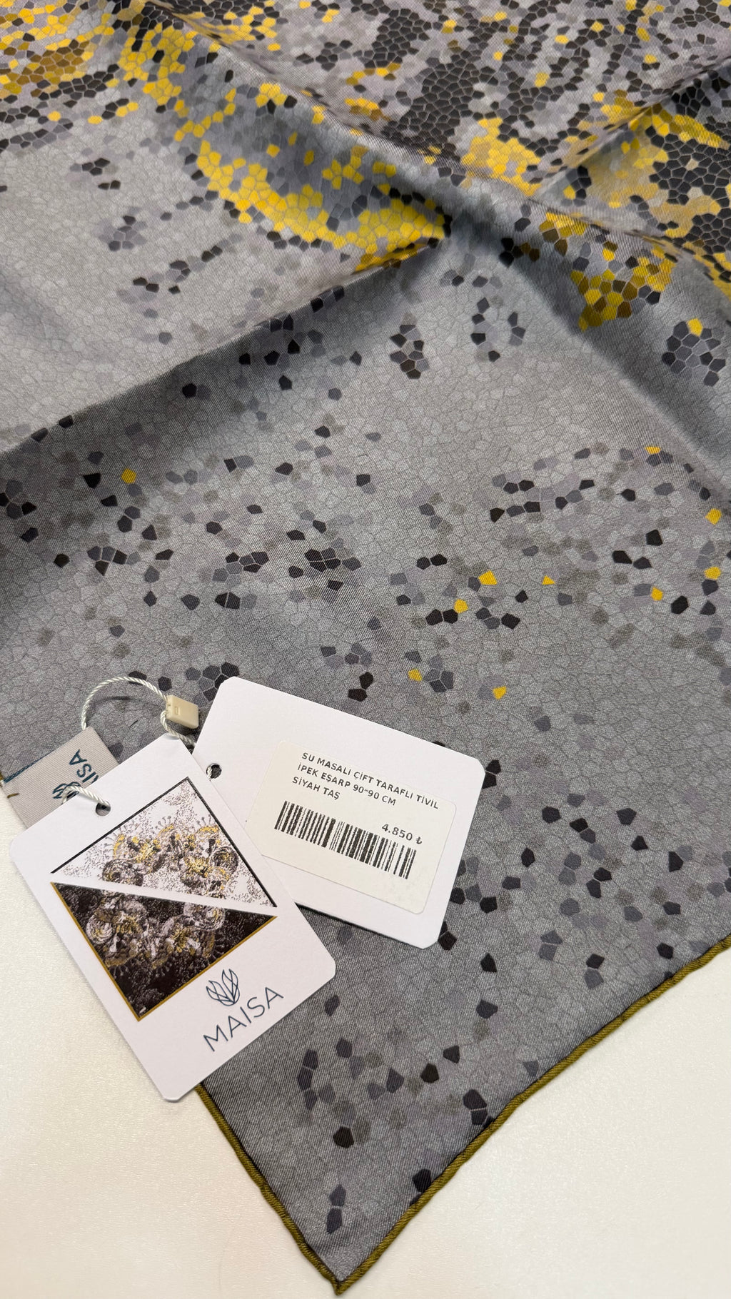 Su Masalı Çift Taraflı Twill İpek Eşarp Siyah Taş