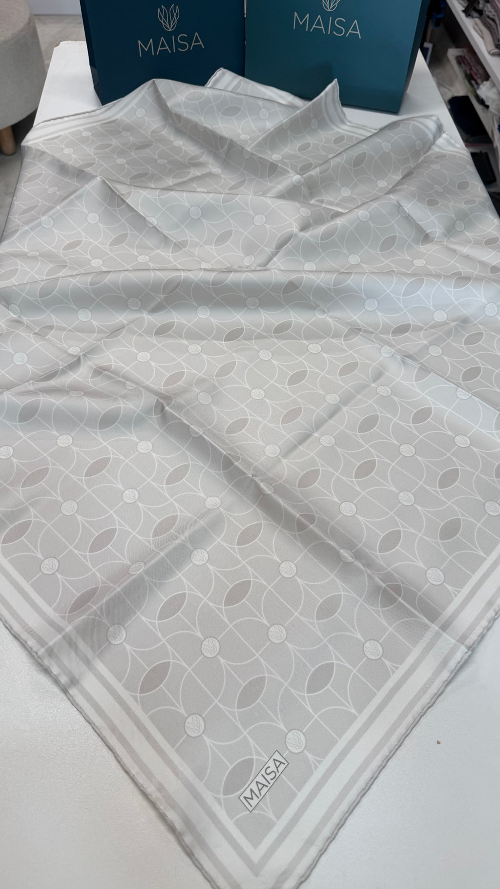 Zerre Twill İpek Eşarp İnci Beyazı