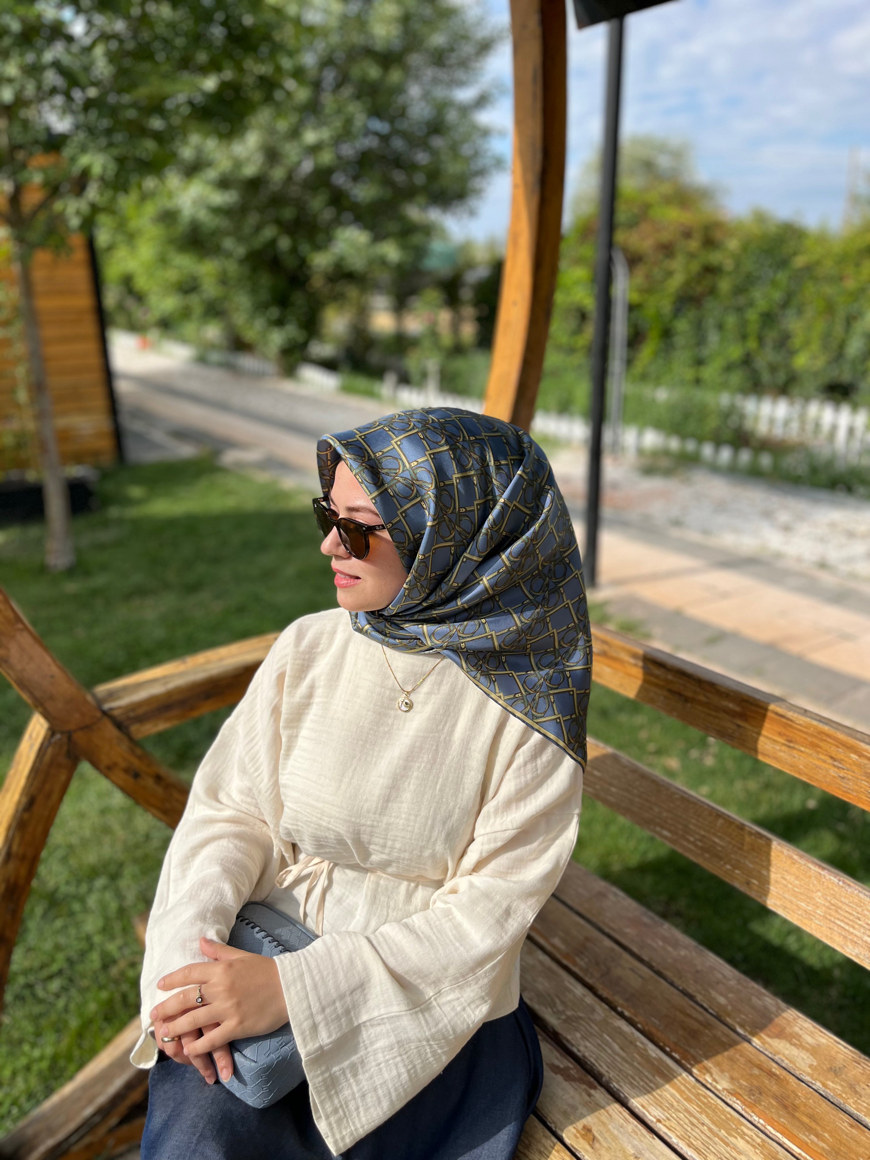 Seyydayla Seçimi Nostalji  Twill İpek Eşarp Indıgo